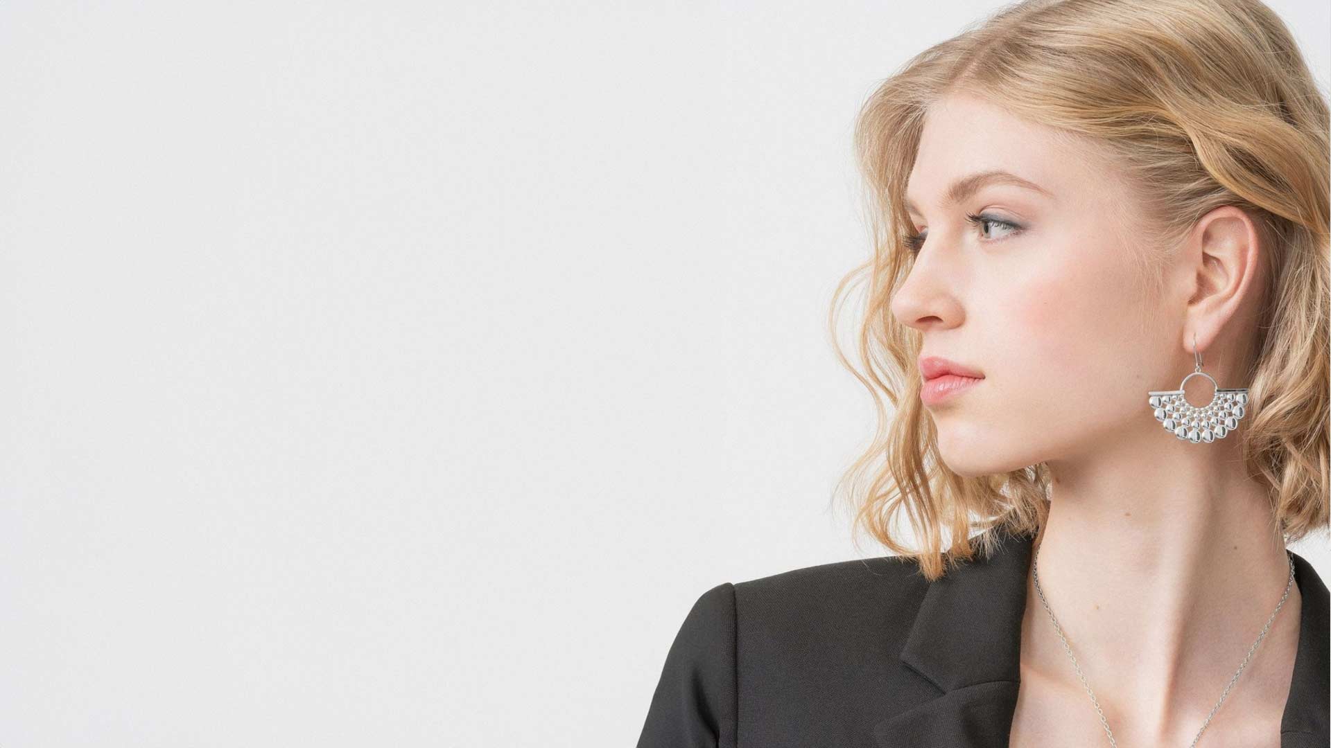 Osta Lumoava korut netistä