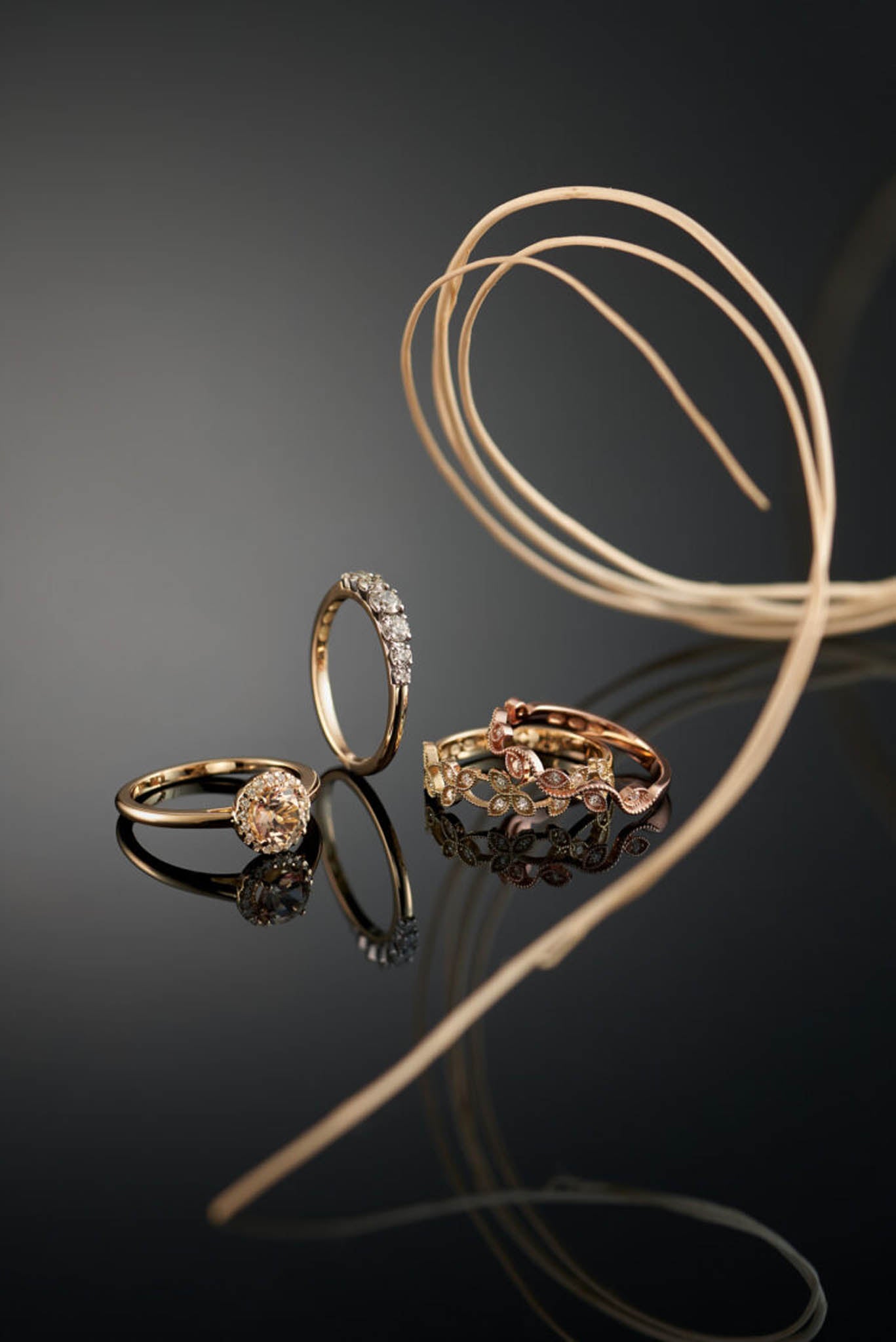 Garda kultainen timanttisormus misty rose topaasilla 0,09ct 15,5