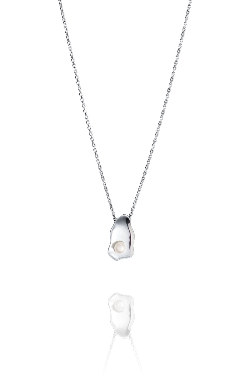Efva Attling Oyster Necklace hopeinen kaulakoru 10-100-02137 tuotekuva