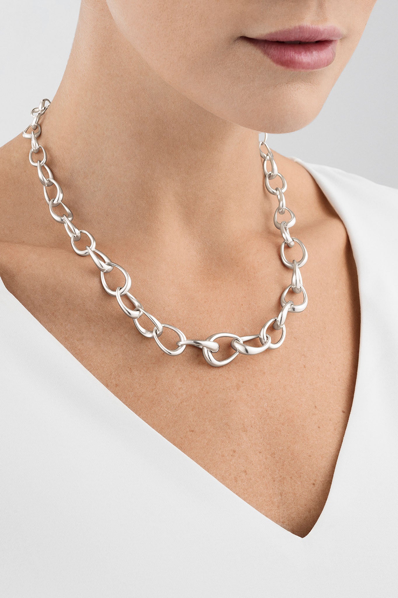 Georg Jensen Offspring hopeinen kaulakoru 45cm