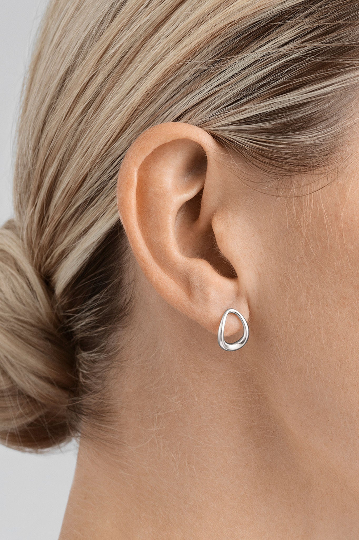 Georg Jensen Offspring hopeiset korvakorut Default Title