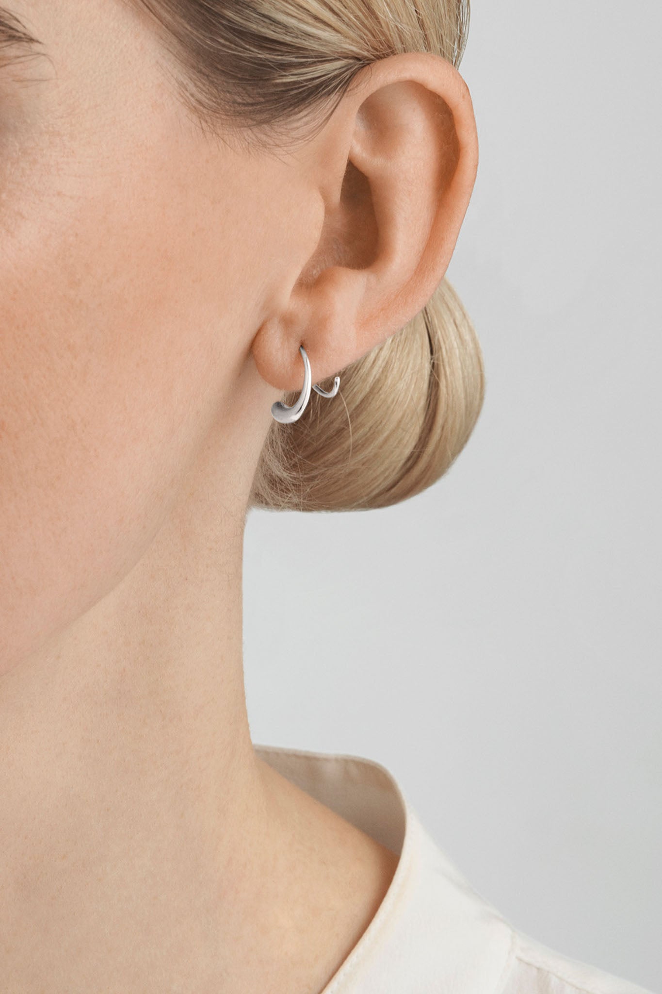 Georg Jensen Mercy hopeiset korvakorut Default Title