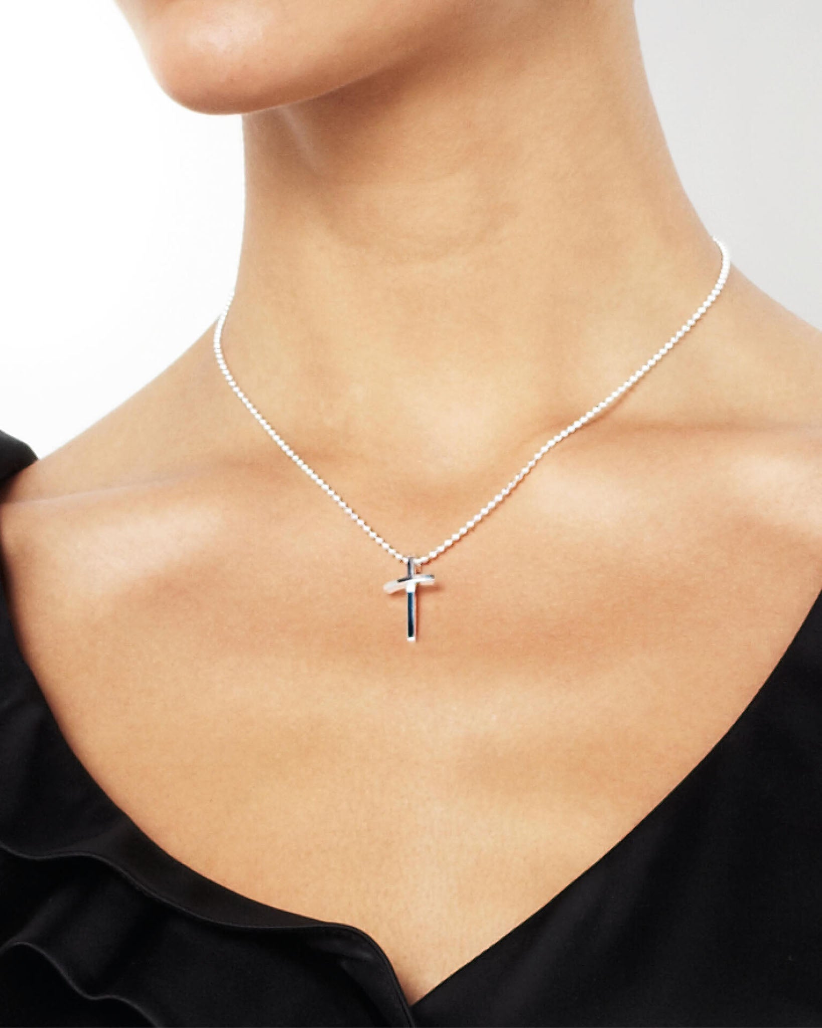 Efva Attling Little thin cross kaulakoru 40cm