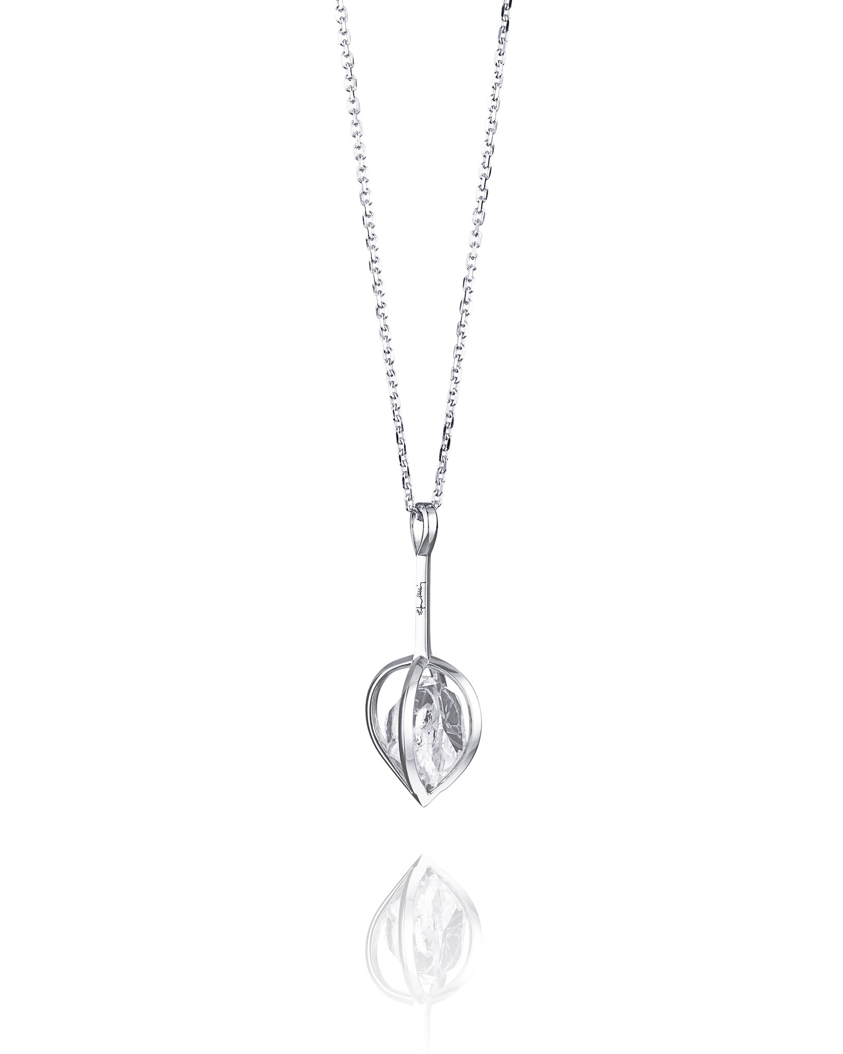 Efva Attling Captured Harmony pendant kaulakoru 70cm