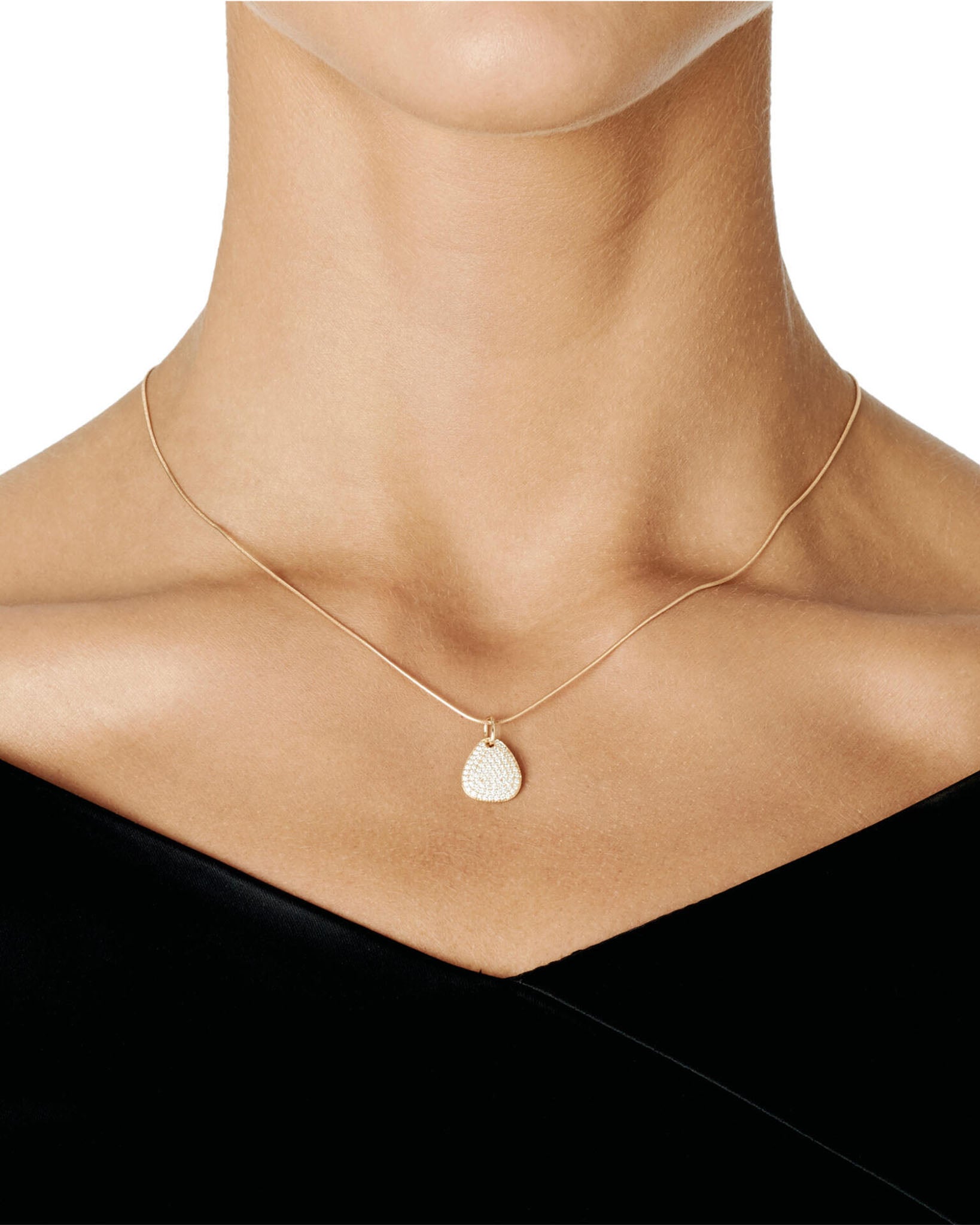 Efva Attling Little Rose Petal kaulakoru 40cm