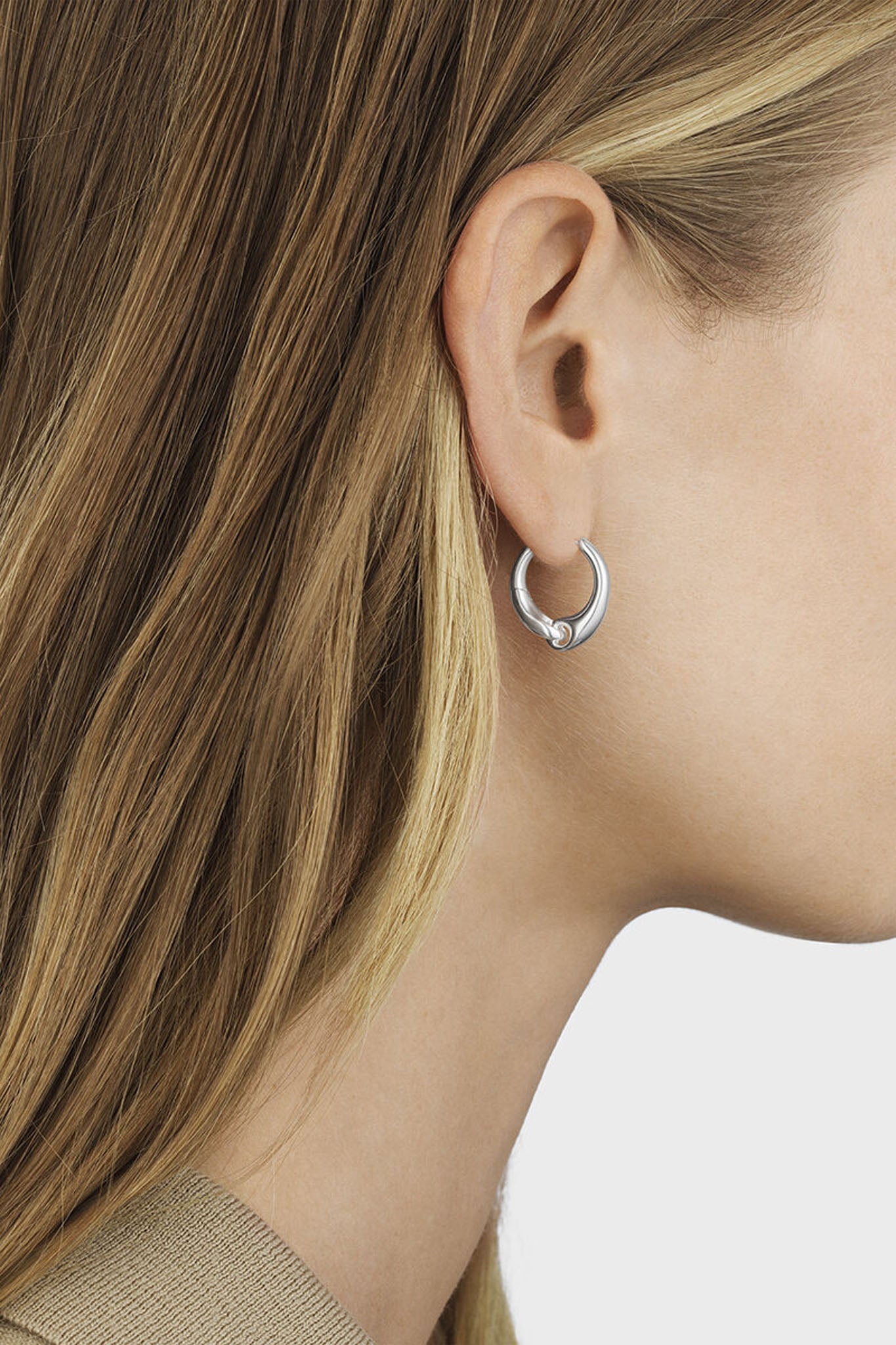 Georg Jensen Reflect large hopeiset korvakorut Default Title