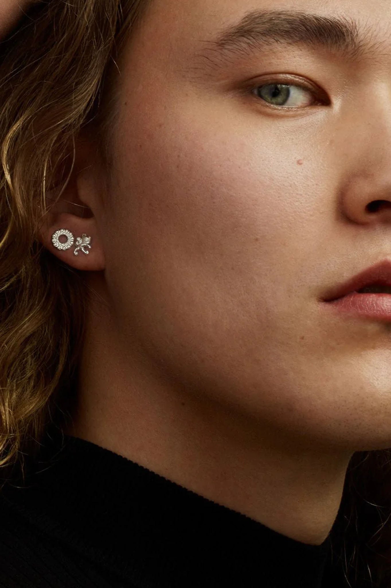 Kalevala Modern Valoisa korvakorut