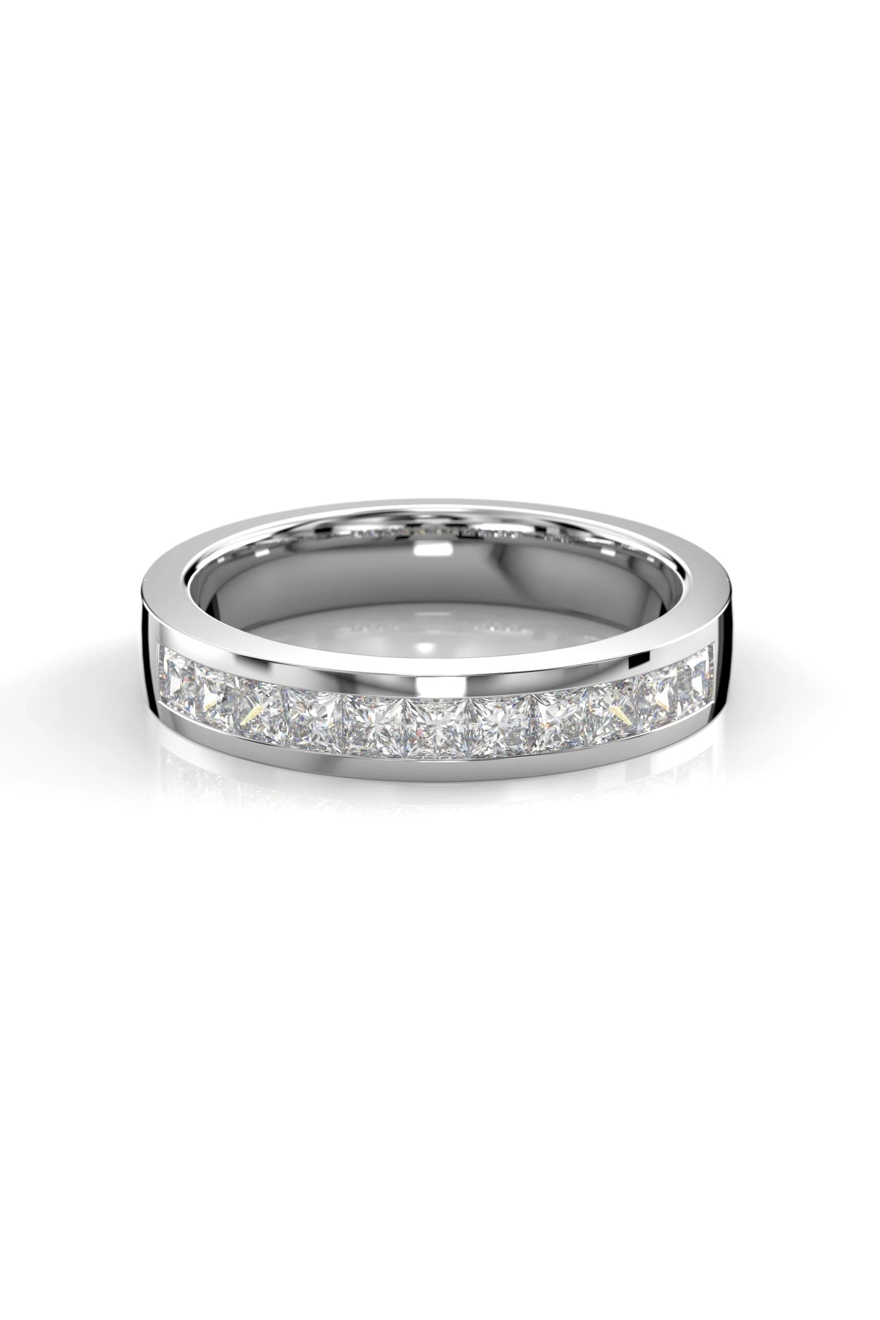 Festive Venice Princess 11x0,05ct 15,5