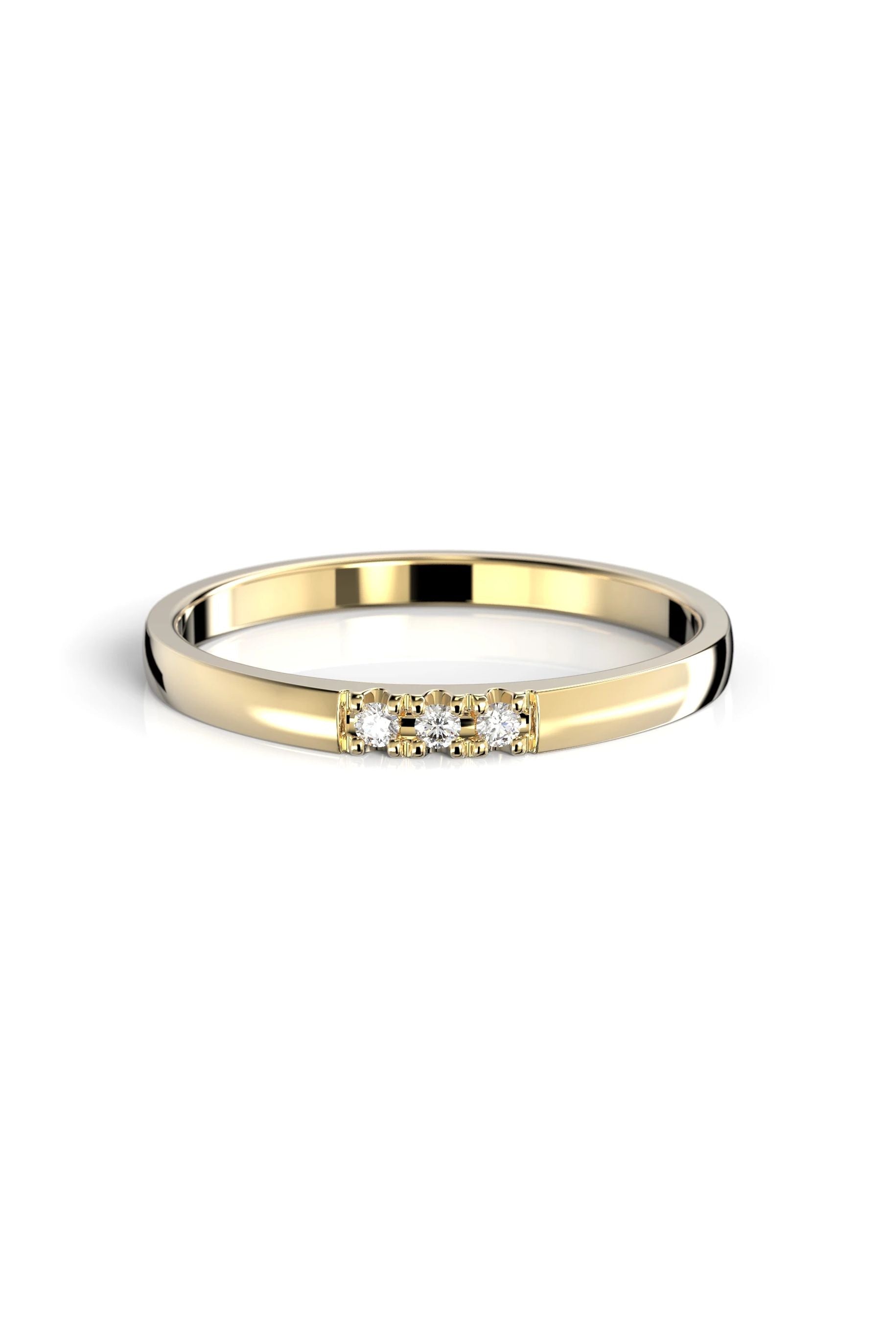Festive Victoria 3x0,01ct 15,5
