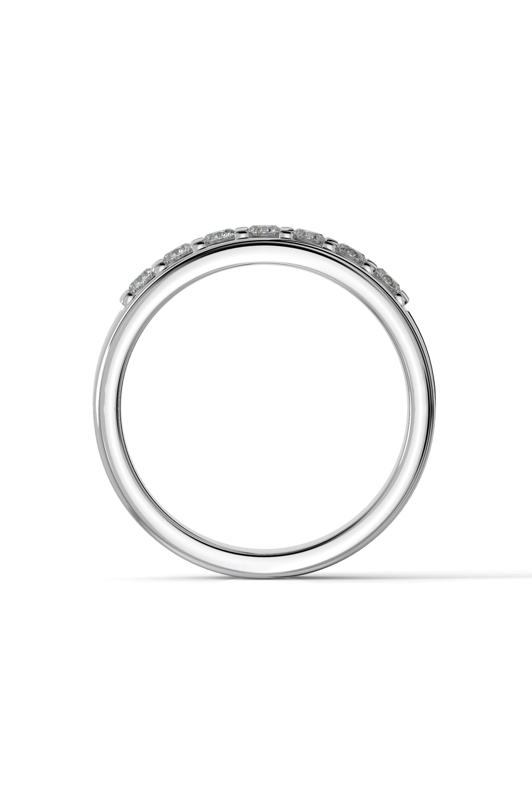 Festive Sophia Triple 7x0,05ct 15,5