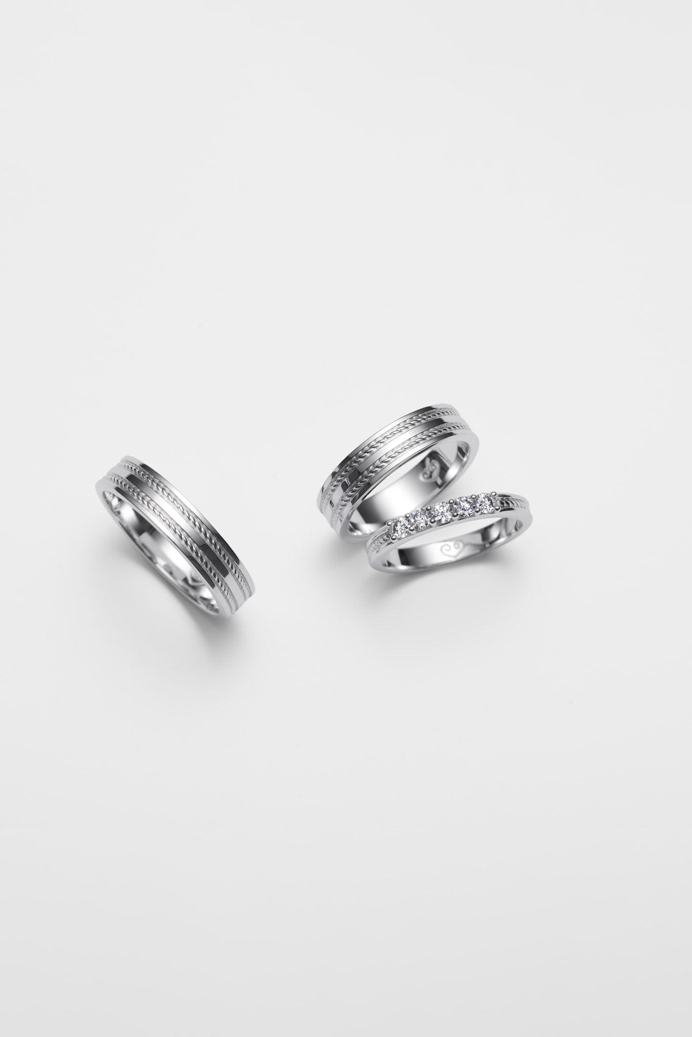Kalevala Love Ikiaikainen valkokultainen timanttisormus 0,3ct 16,0