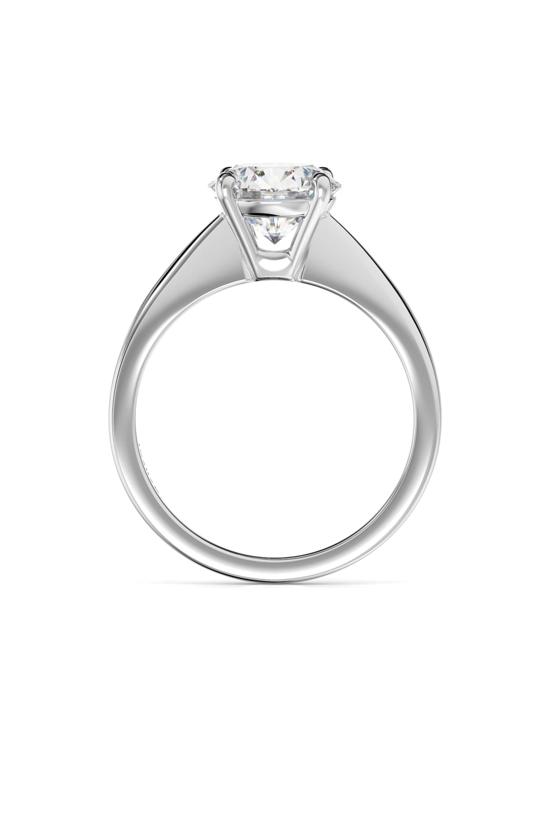 Festive Vanessa 4kr 2,00ct 15,5