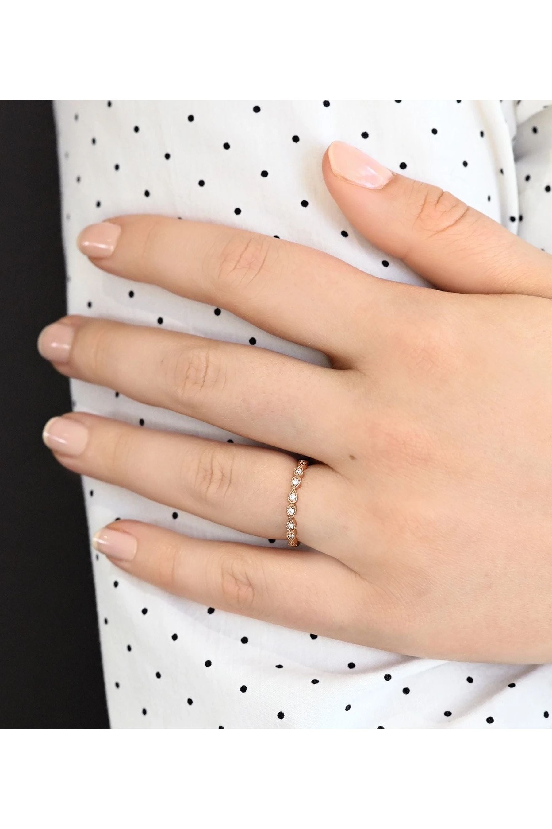 Festive Olga 8x0,01ct 15,5