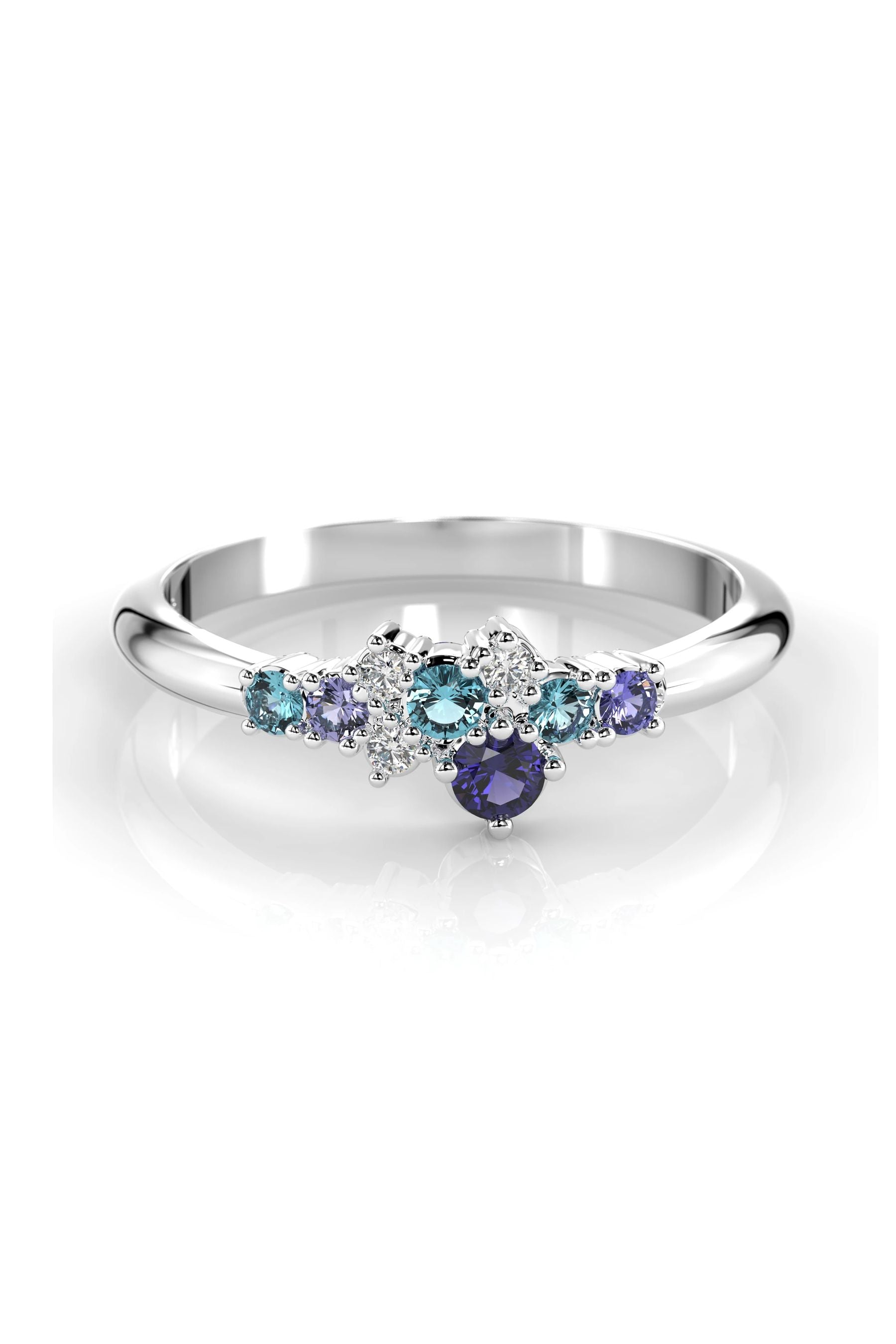 Festive Nelly Blue 3x0,01ct + Sinisafiiri + Topaasi 15,5