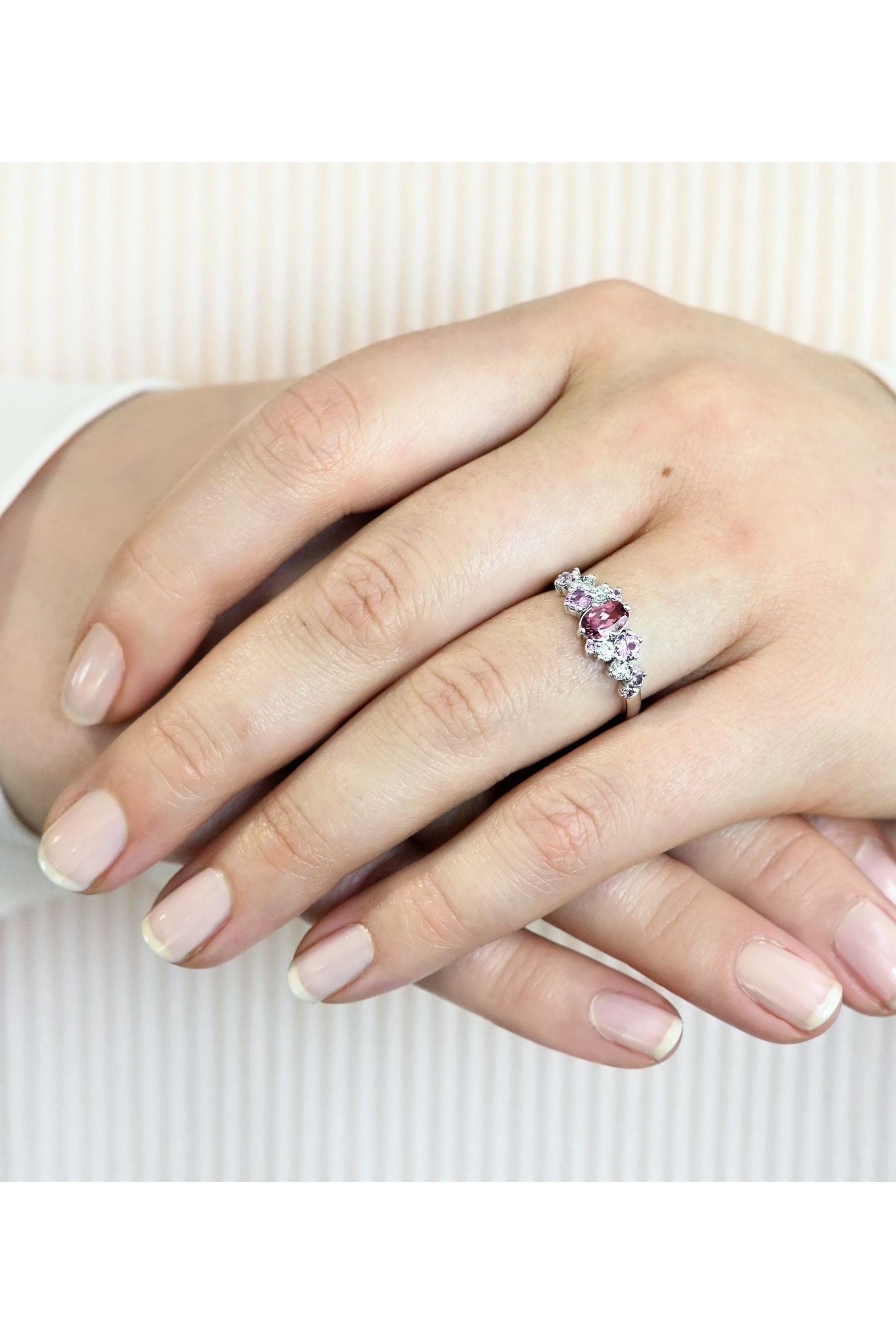 Festive Natasha 2x0,05ct + 2x0,03ct + Turmaliini + Pinkki Safiiri 15,5