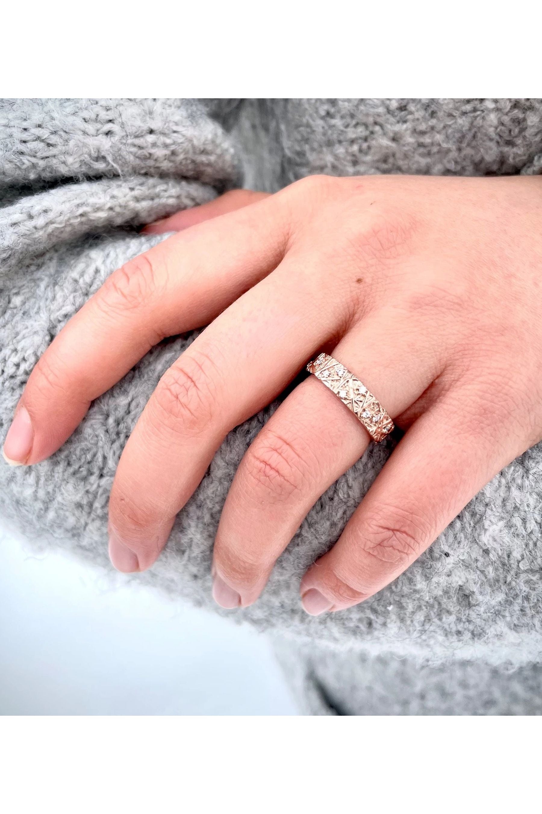 Festive Routa 9x0,01ct 15,5