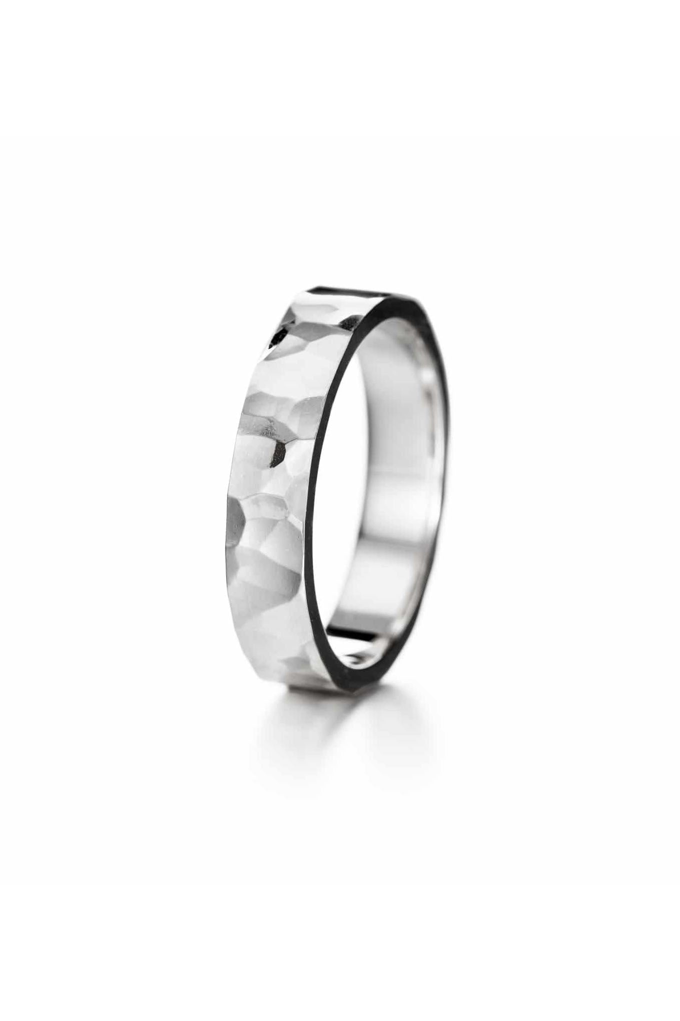 Lumoava Ukko sormus 15,0