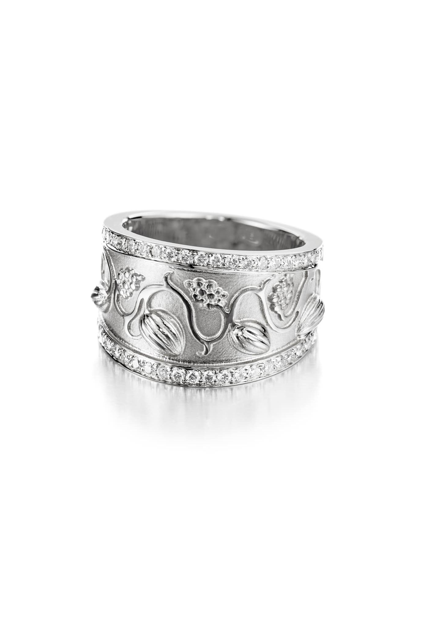 Lumoava Eden leveä timanttisormus 50x0.01ct 16,0