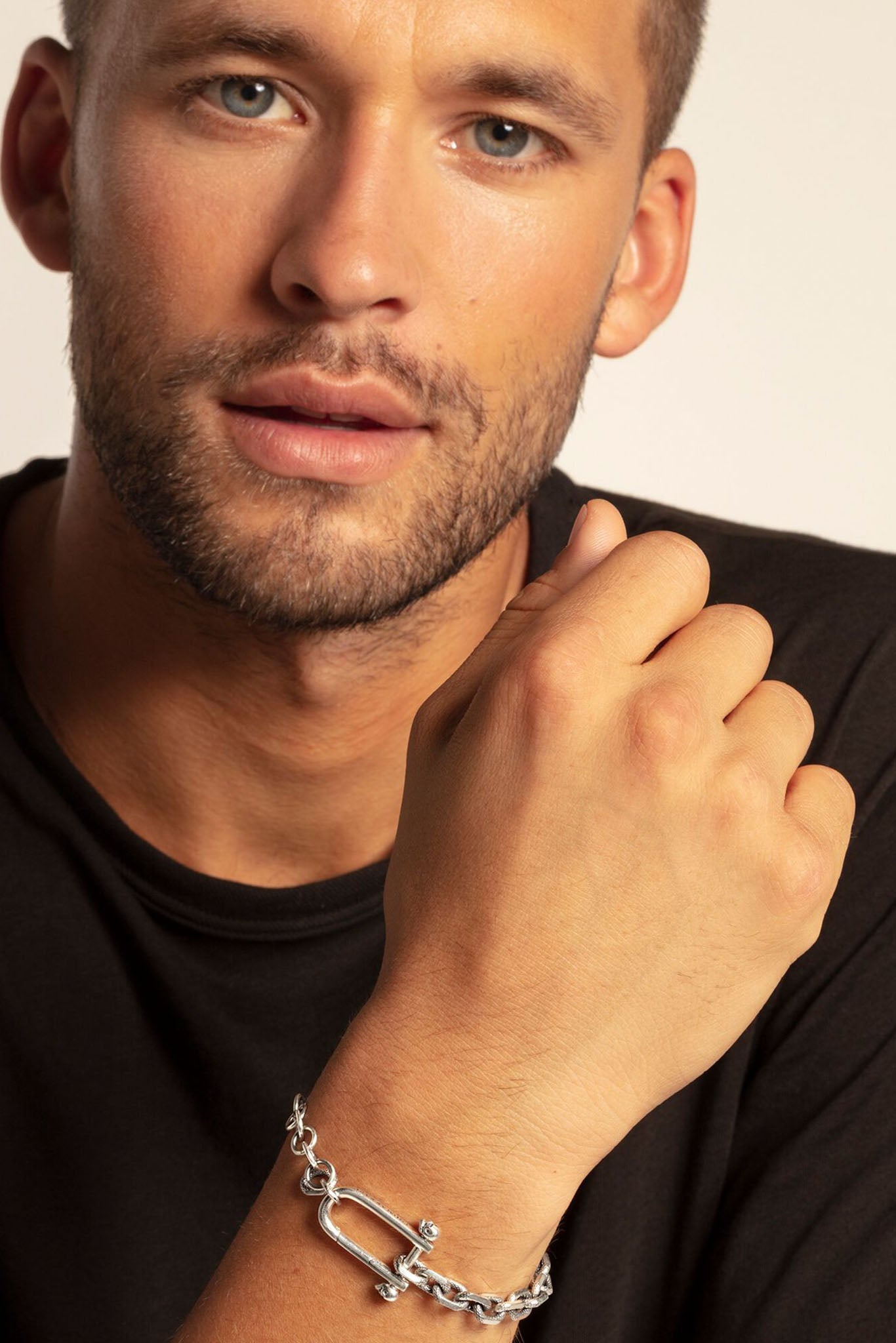 Thomas Sabo Iconic hopeinen rannekoru