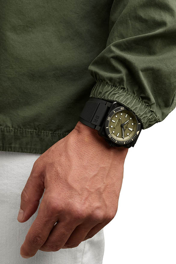 Bell & Ross BR 03-92 Diver Military rannekello Default Title