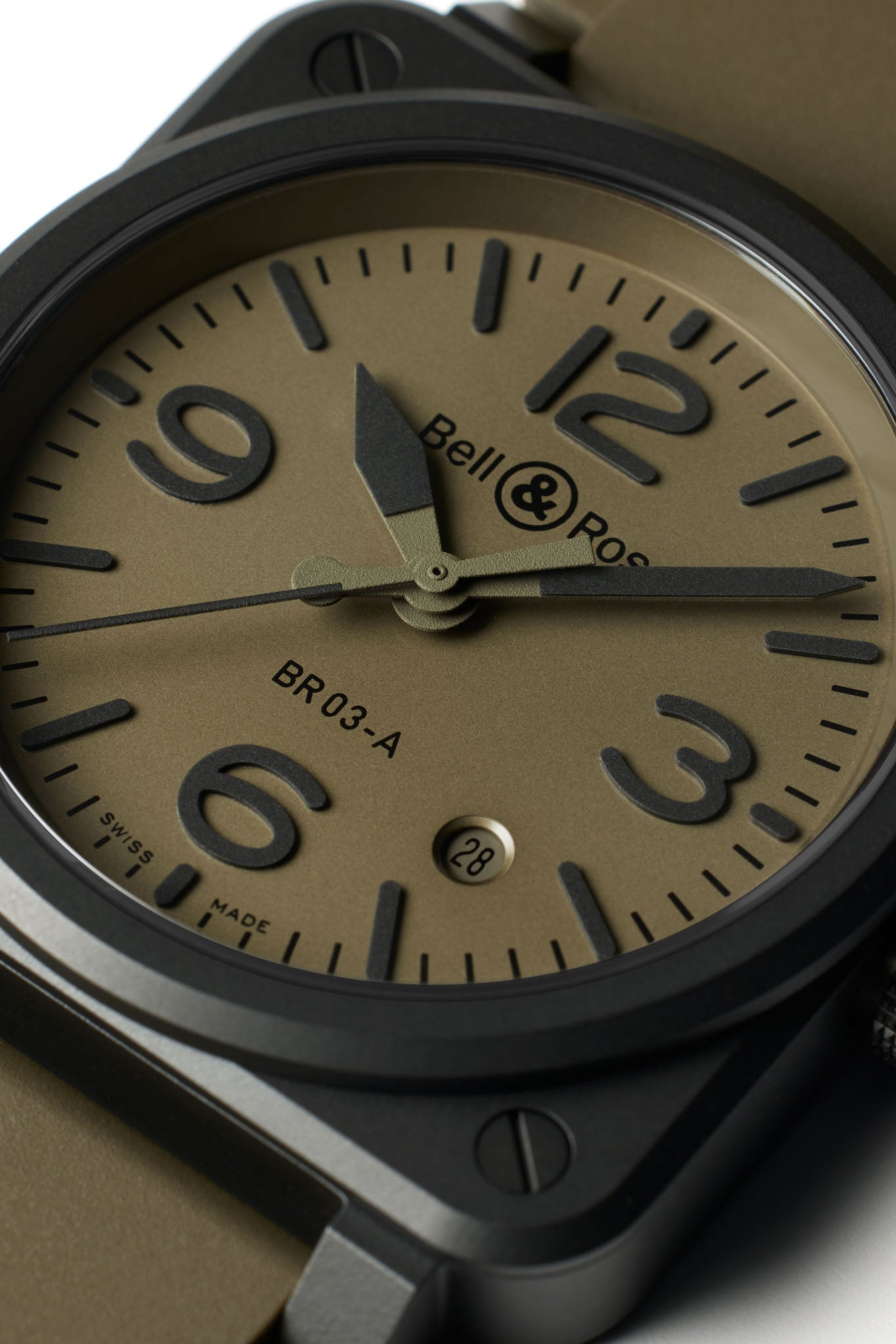 Bell & Ross BR 03-A Military Ceramic rannekello