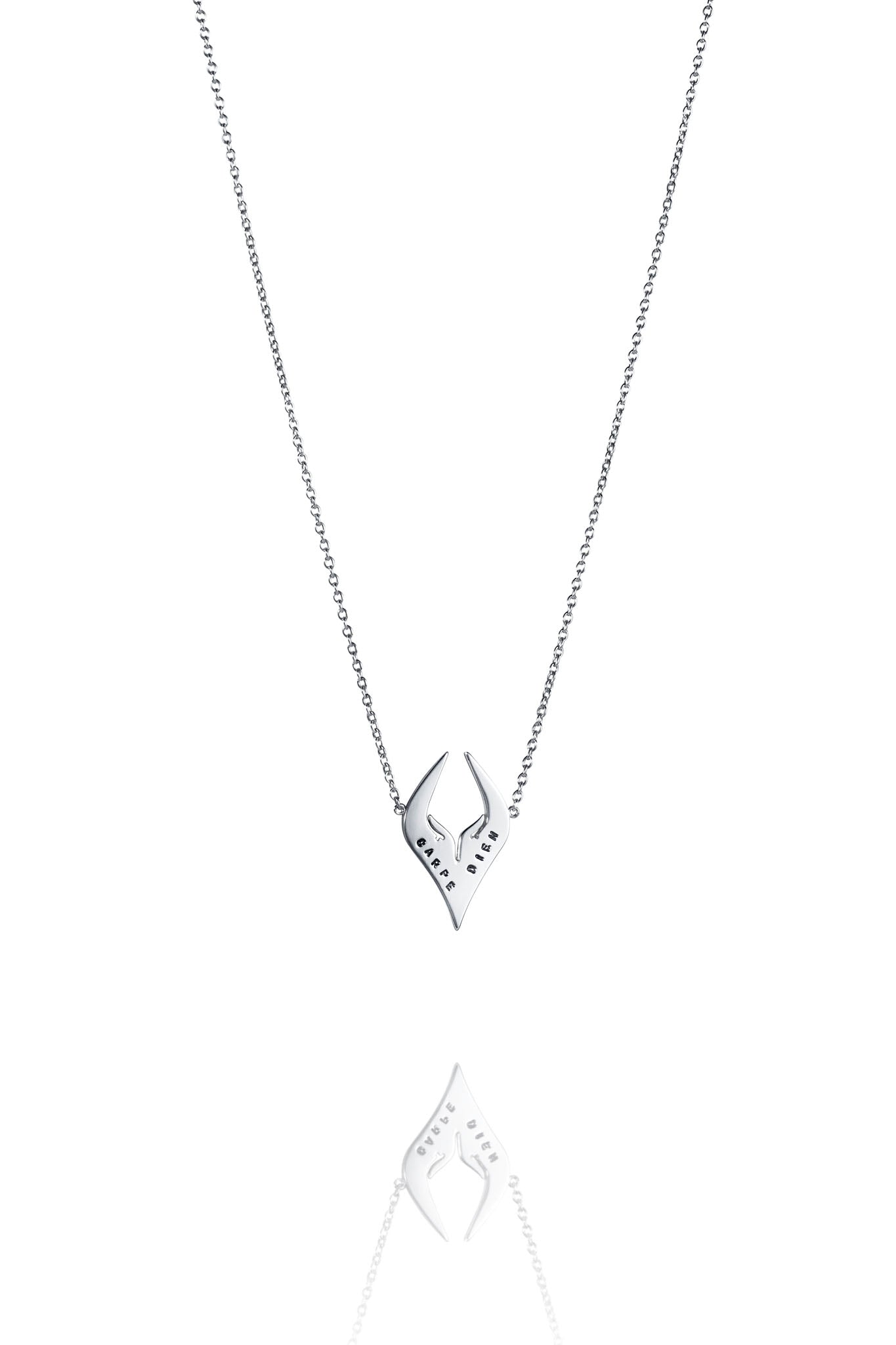 Efva Attling Carpe Diem Necklace hopeinen kaulakoru