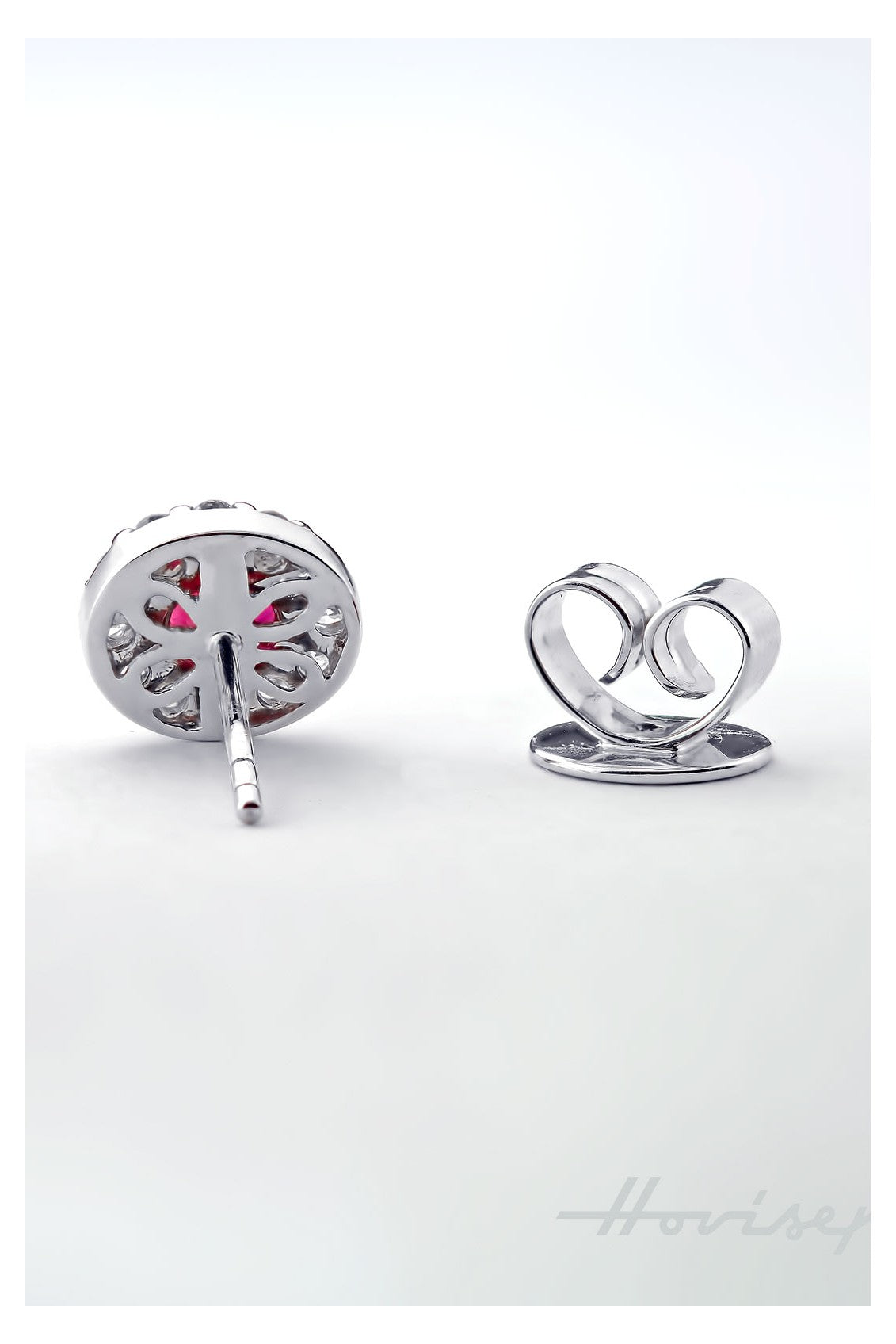 Valkokultaiset timanttikorvakorut rubiineilla Default Title