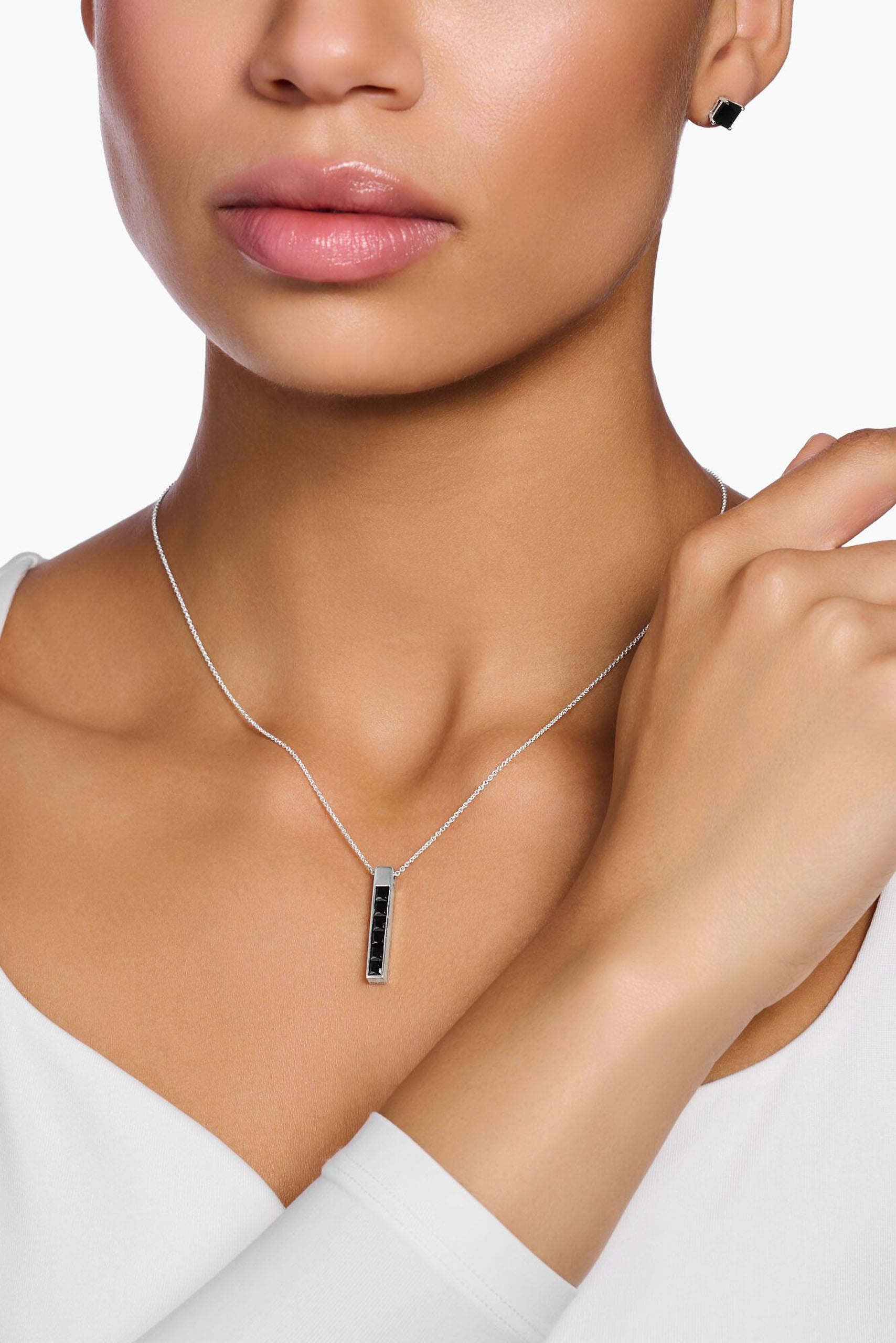 Thomas Sabo Bar black stones hopeinen kaulakoru Säädettävä:40/45cm