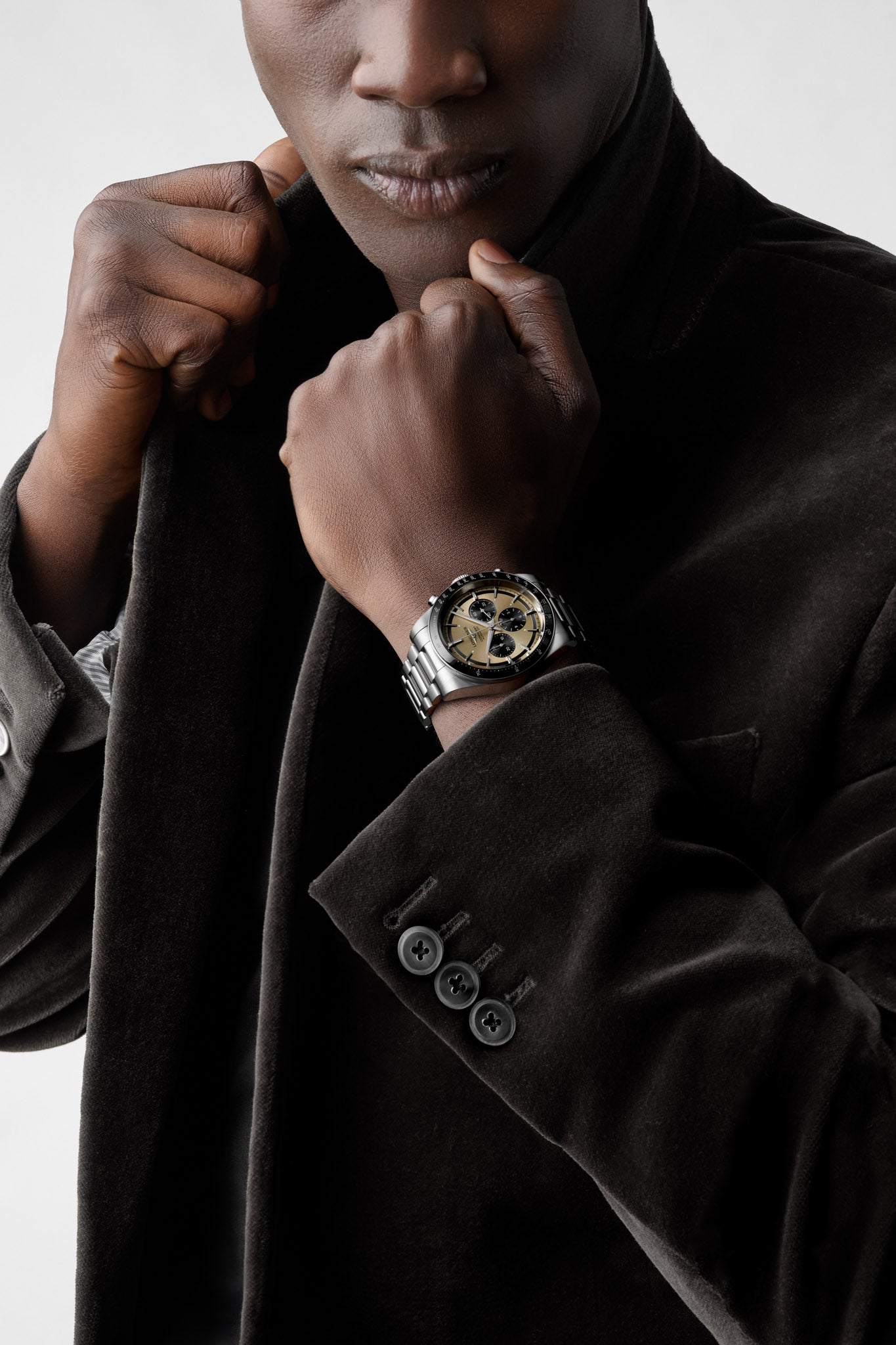 Longines Conquest Chronograph miesten rannekello