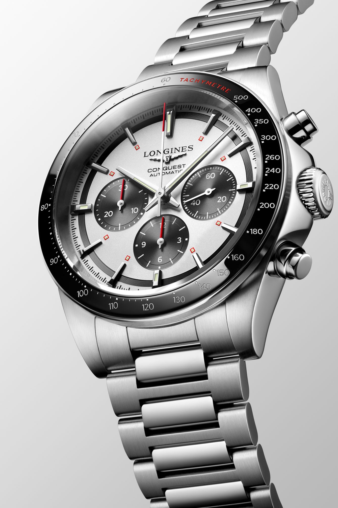 Longines Conquest Chronograph rannekello