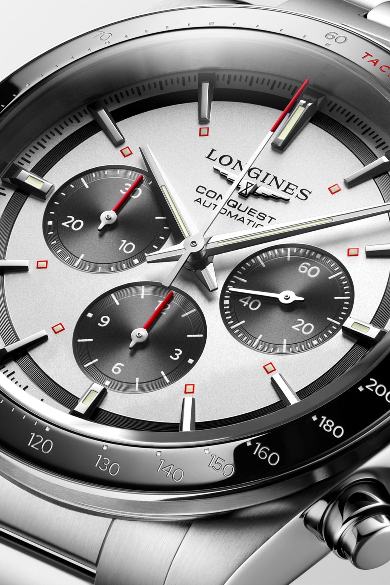 Longines Conquest Chronograph rannekello