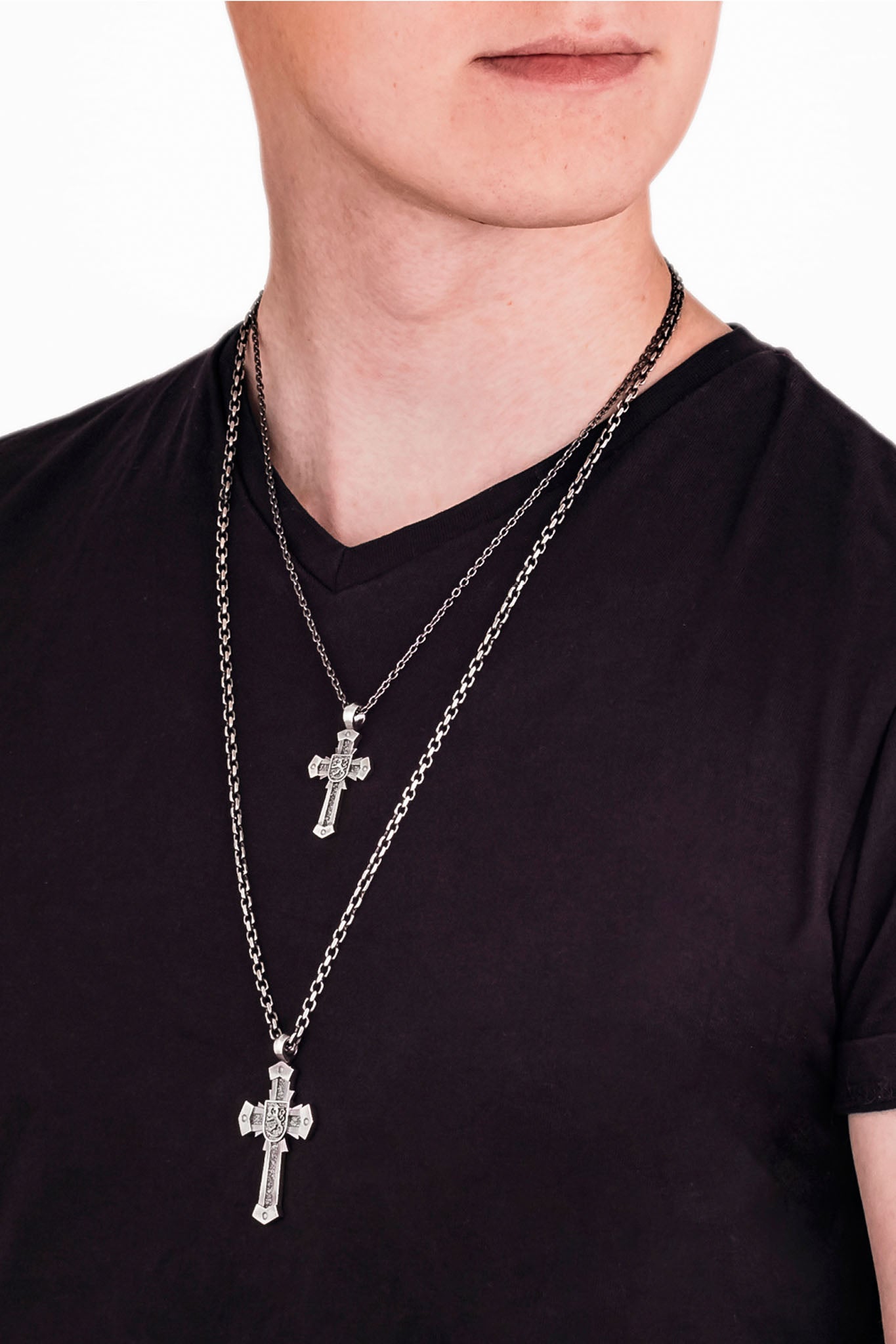 Lumoava 1917 risti kaulakoru 70cm