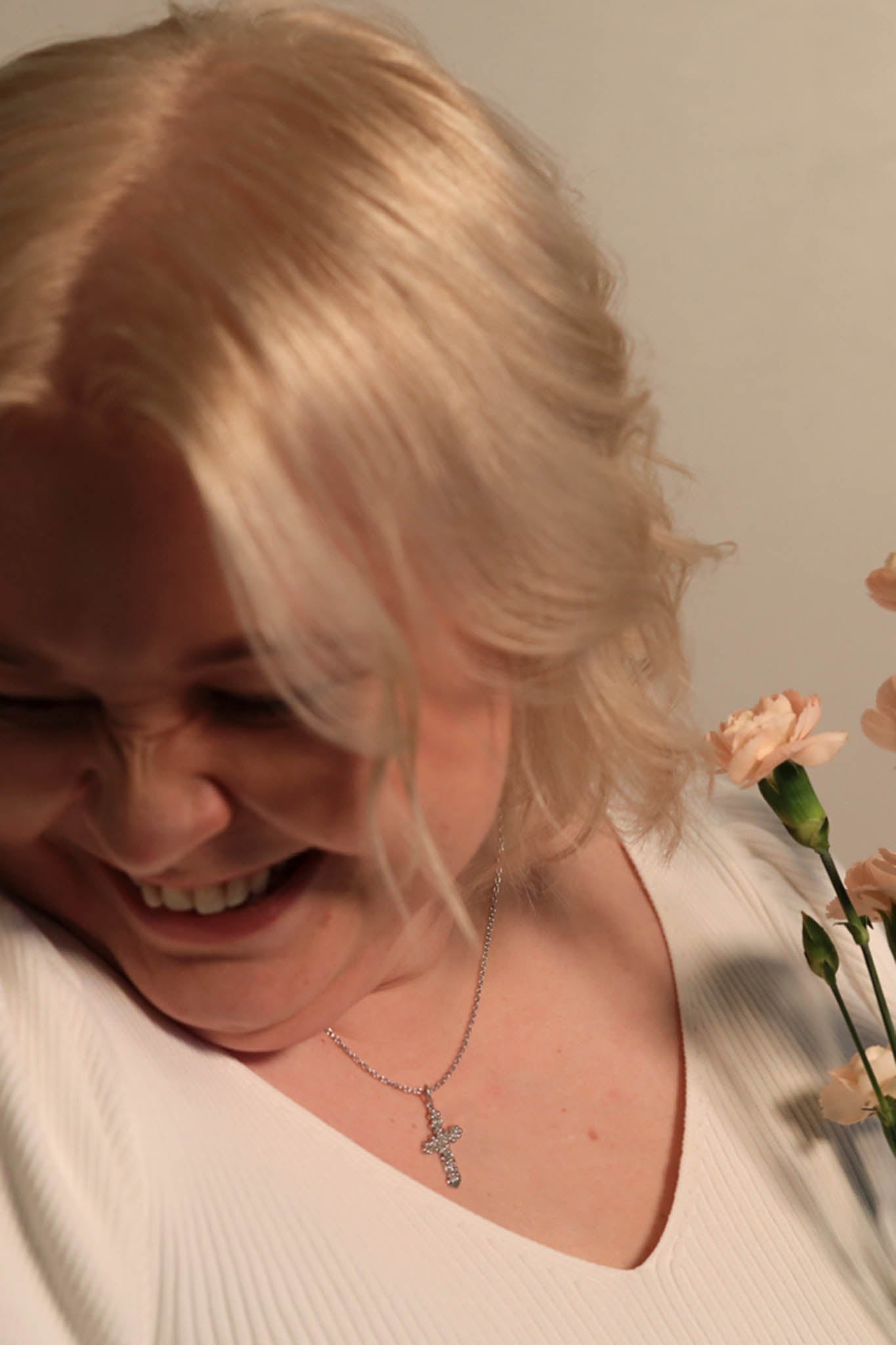 Lumoava Bella risti Säädettävä:45/50cm