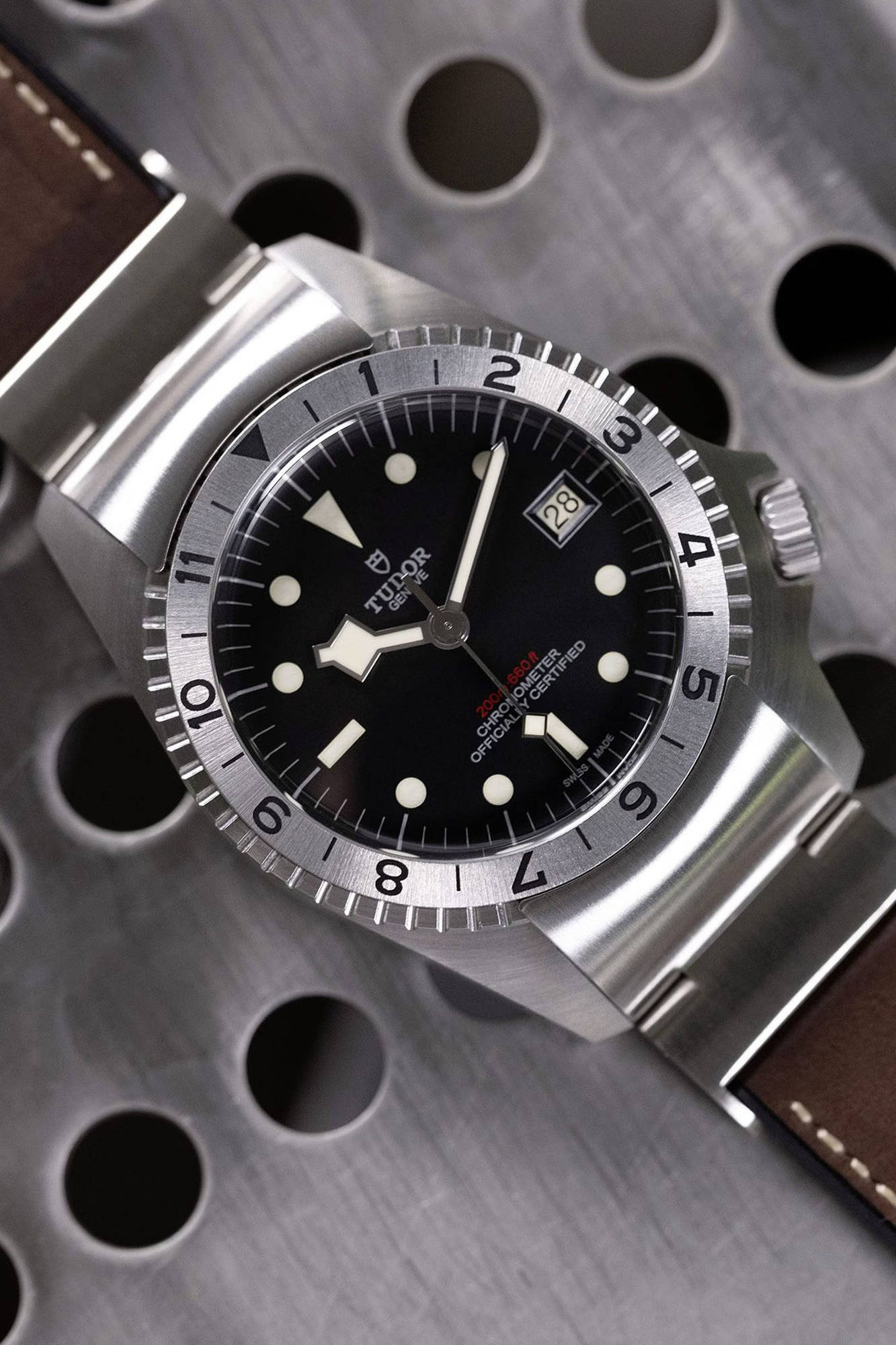 Tudor Black Bay P01 rannekello