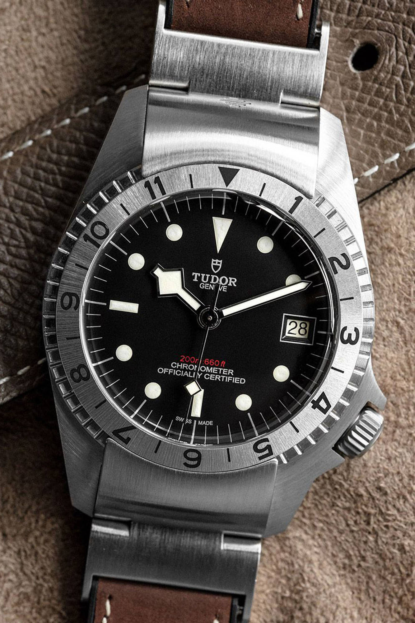 Tudor Black Bay P01 rannekello