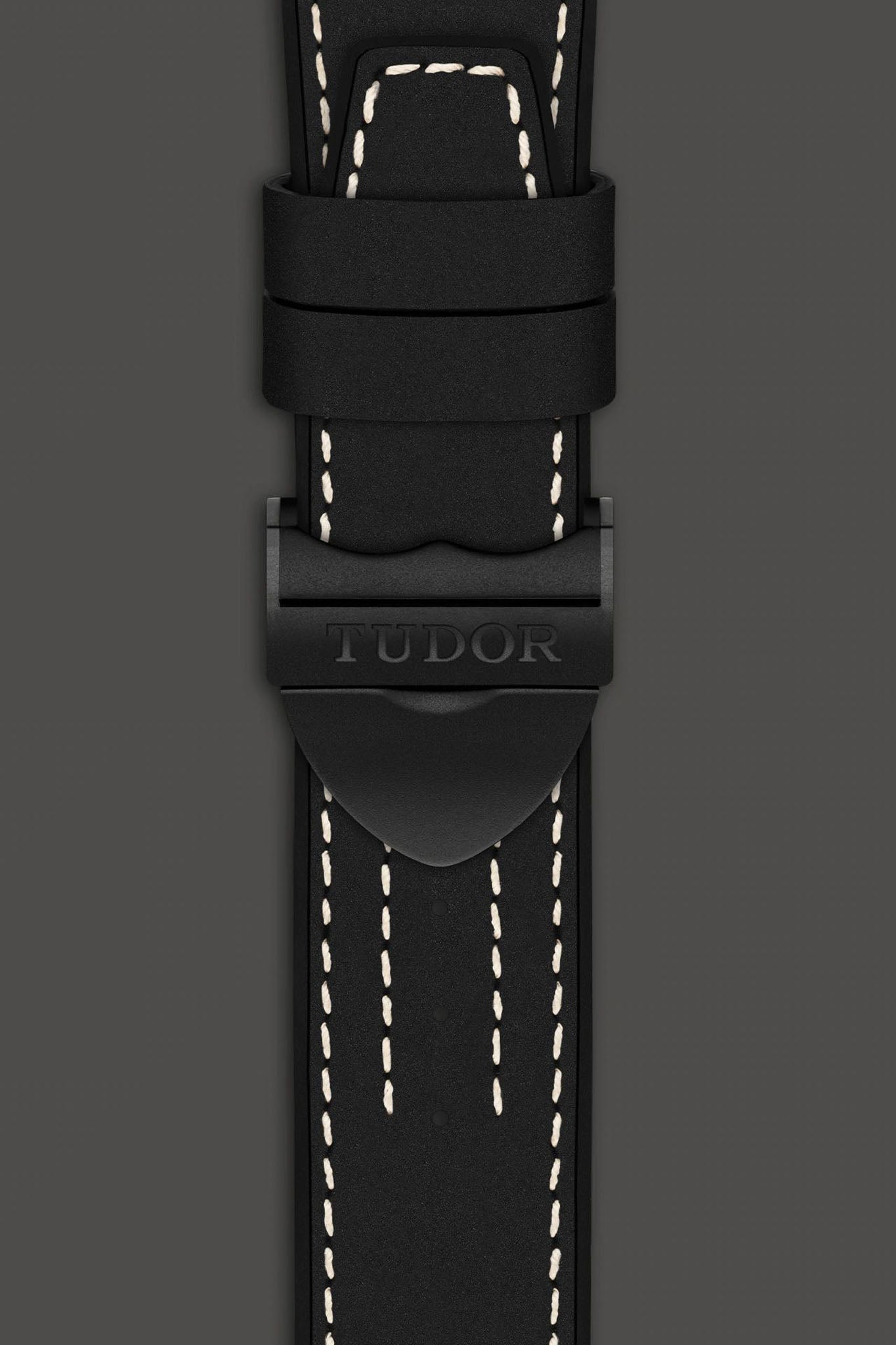 Tudor Black Bay Ceramic rannekello Default Title