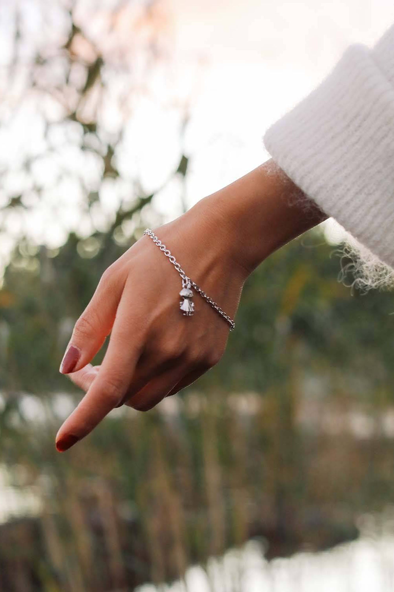 Lumoava x Moomin Pikku Myy hopeinen rannekoru Säädettävä:18/19,5cm