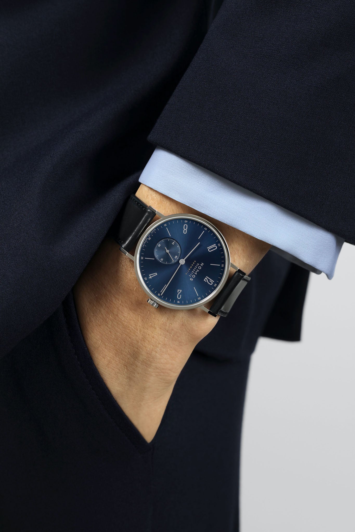 Nomos Tangente Neomatik 39 Blue Gold rannekello Default Title