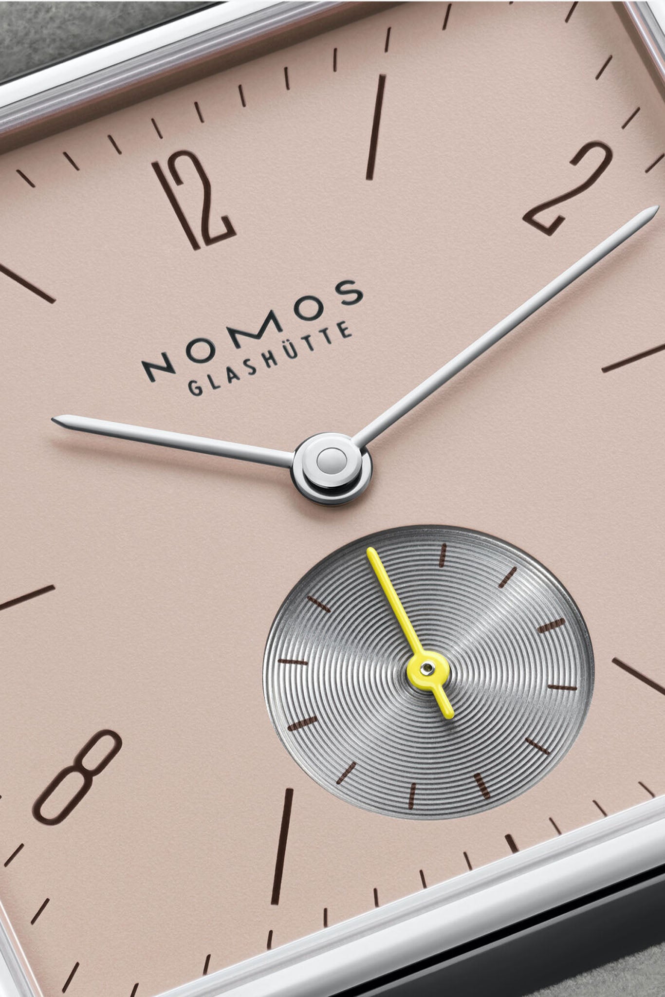 Nomos Tetra Die Kapriziöse rannekello Default Title