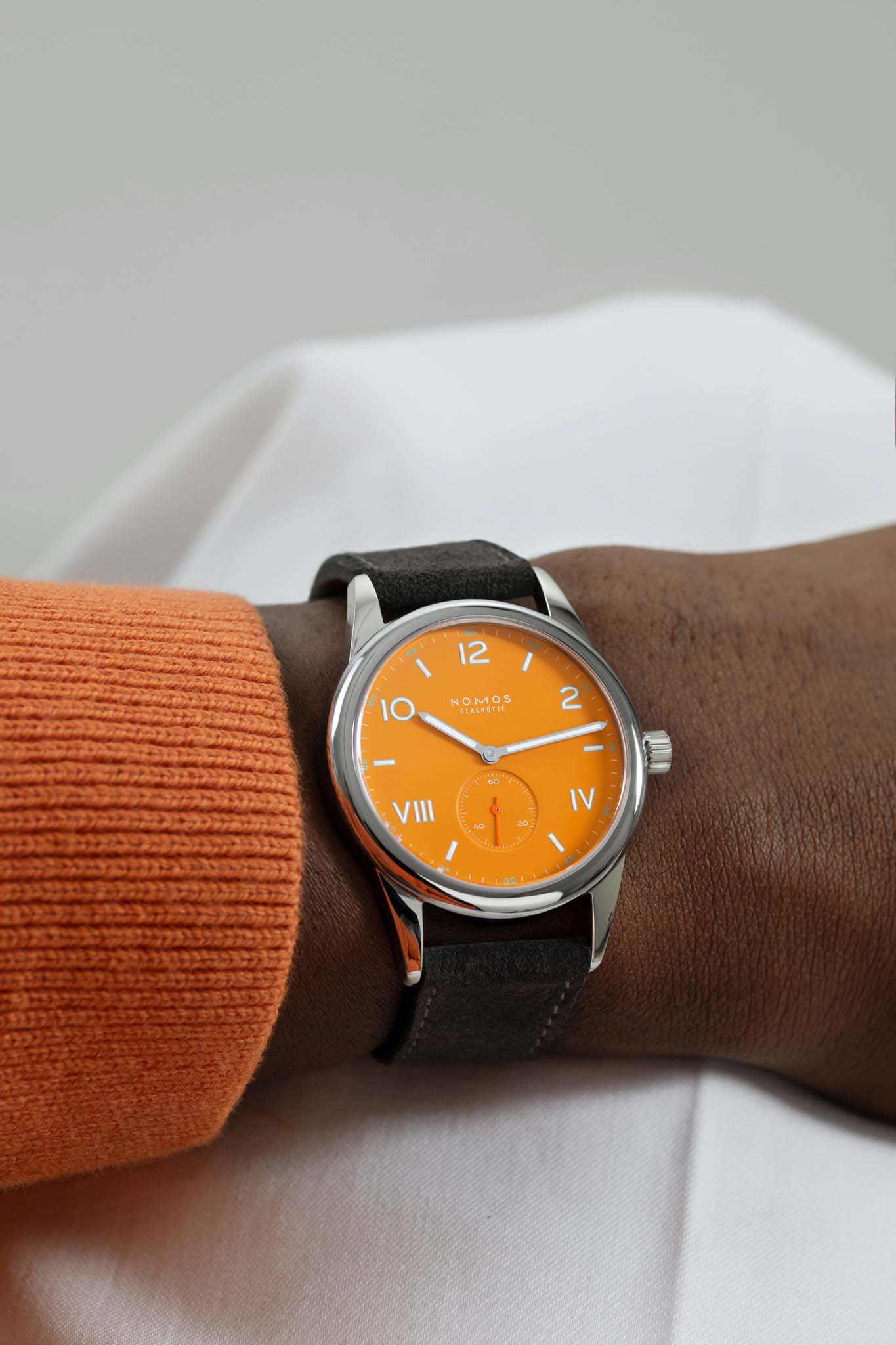 Nomos Glashütte Club Campus 38 Future Orange rannekello
