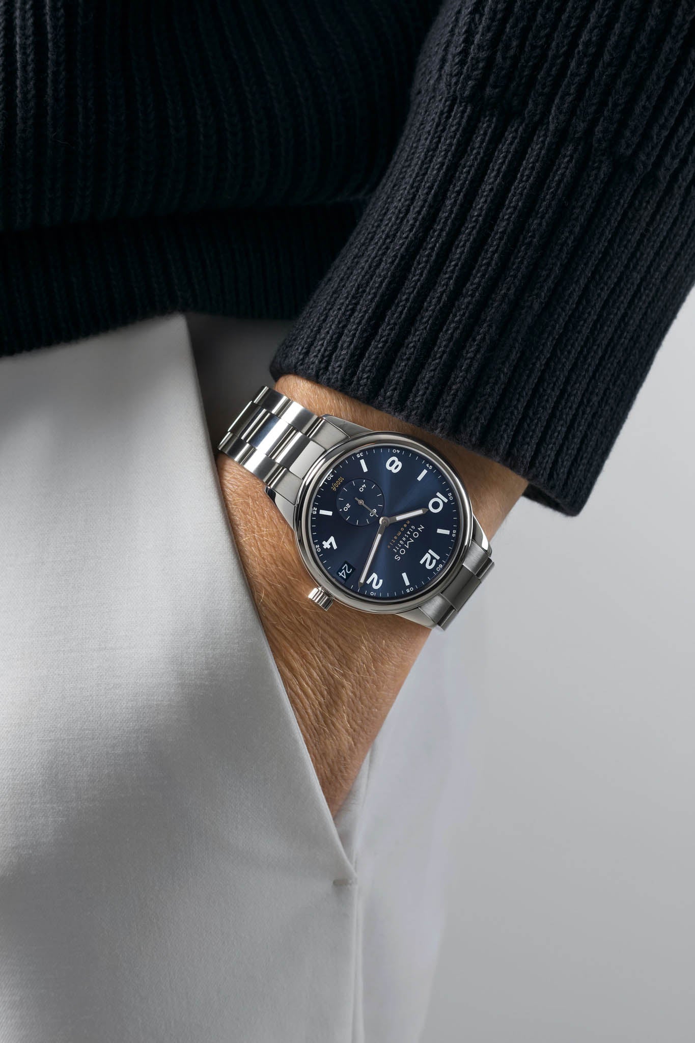Nomos Club Sport Neomatik 42 Date Blue rannekello Default Title