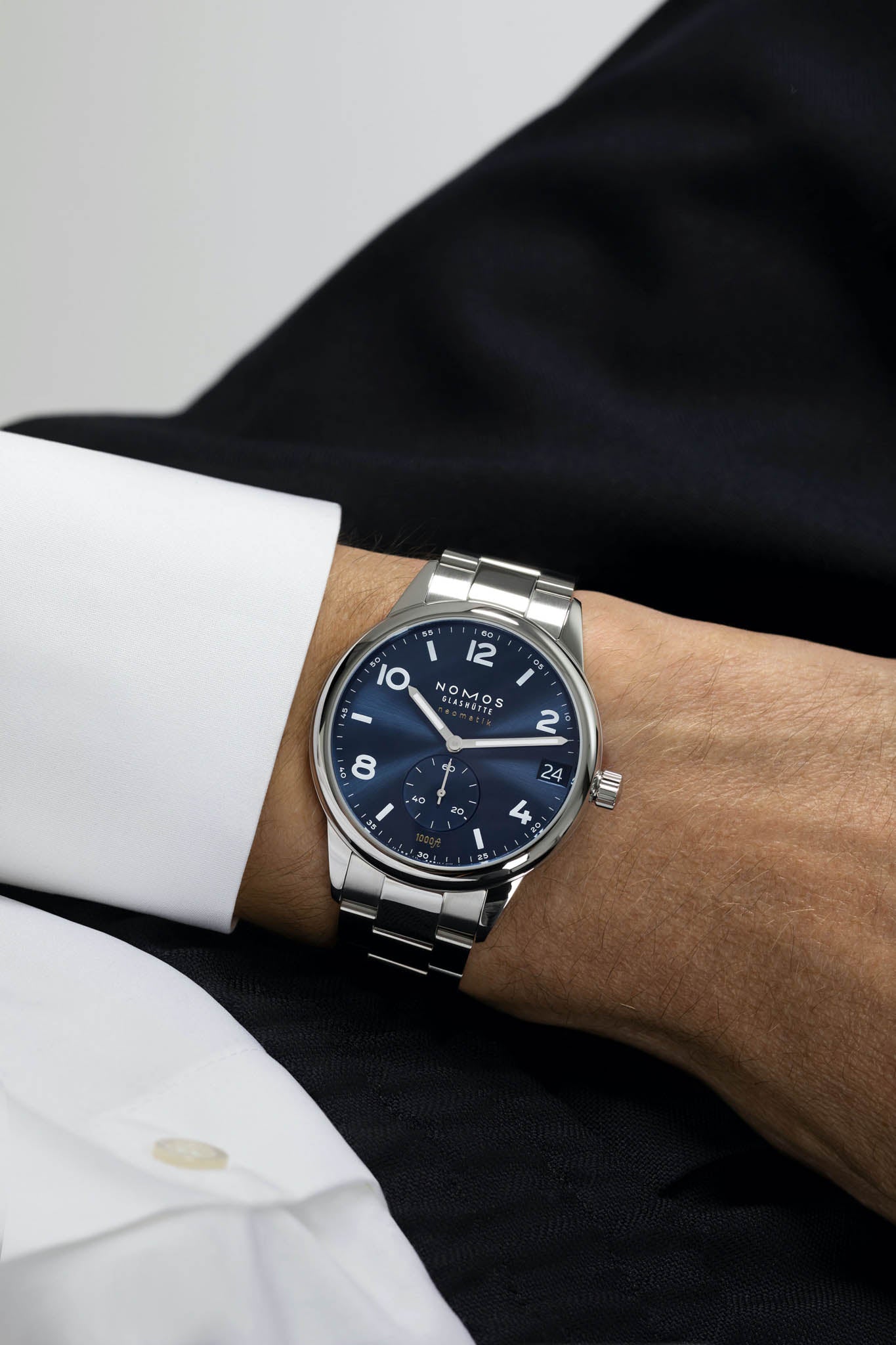 Nomos Club Sport Neomatik 42 Date Blue rannekello Default Title