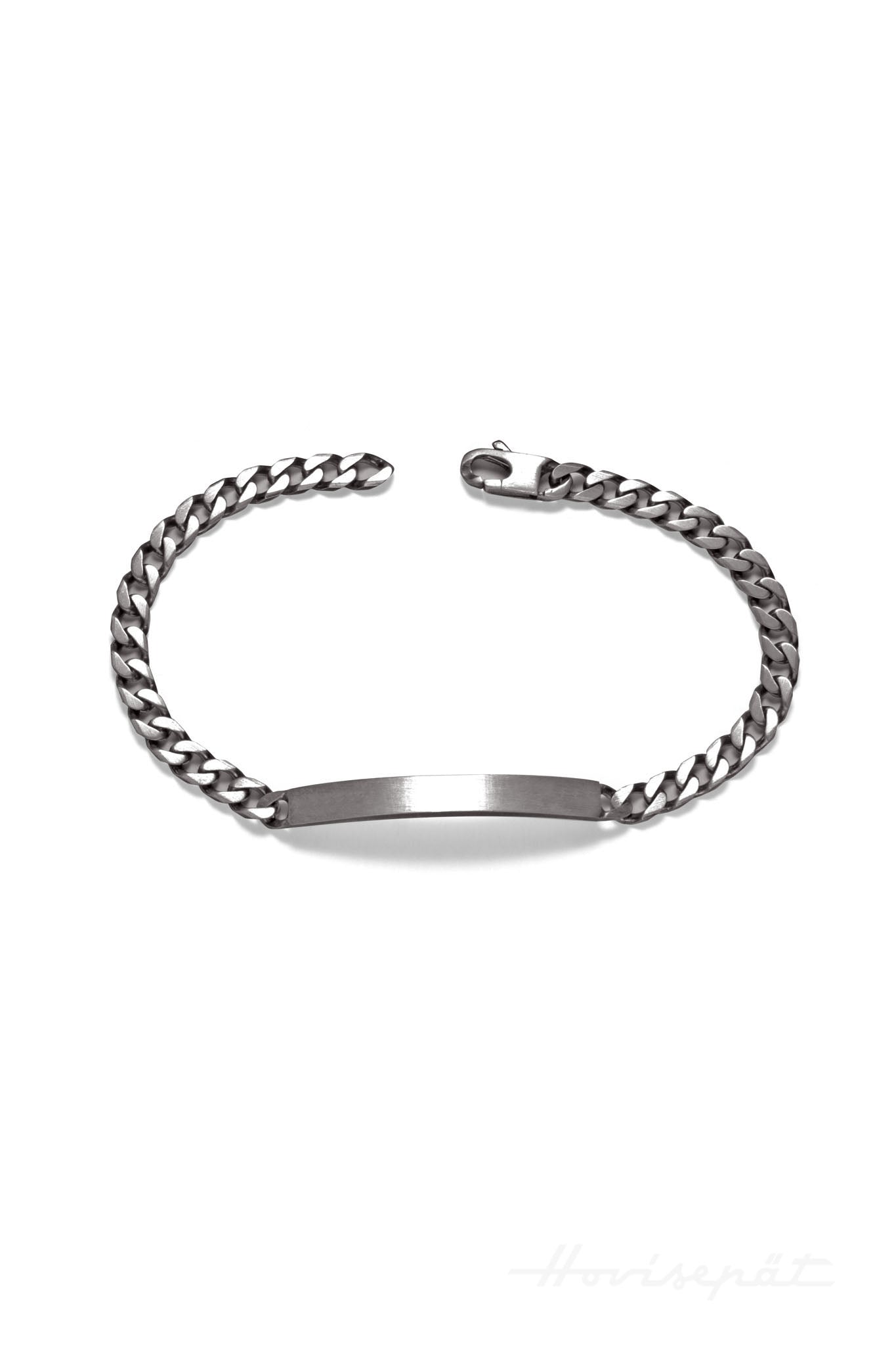 Tummennettu panssariketju rannekoru laatalla 5,1mm 19cm