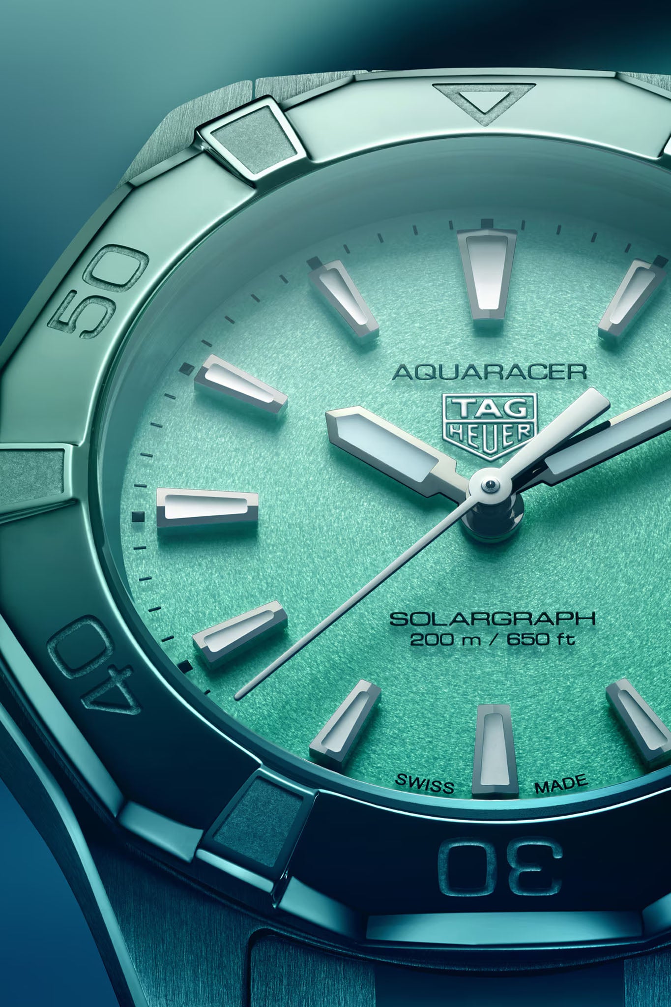 TAG Heuer Aquaracer Professional 200 Solargraph rannekello