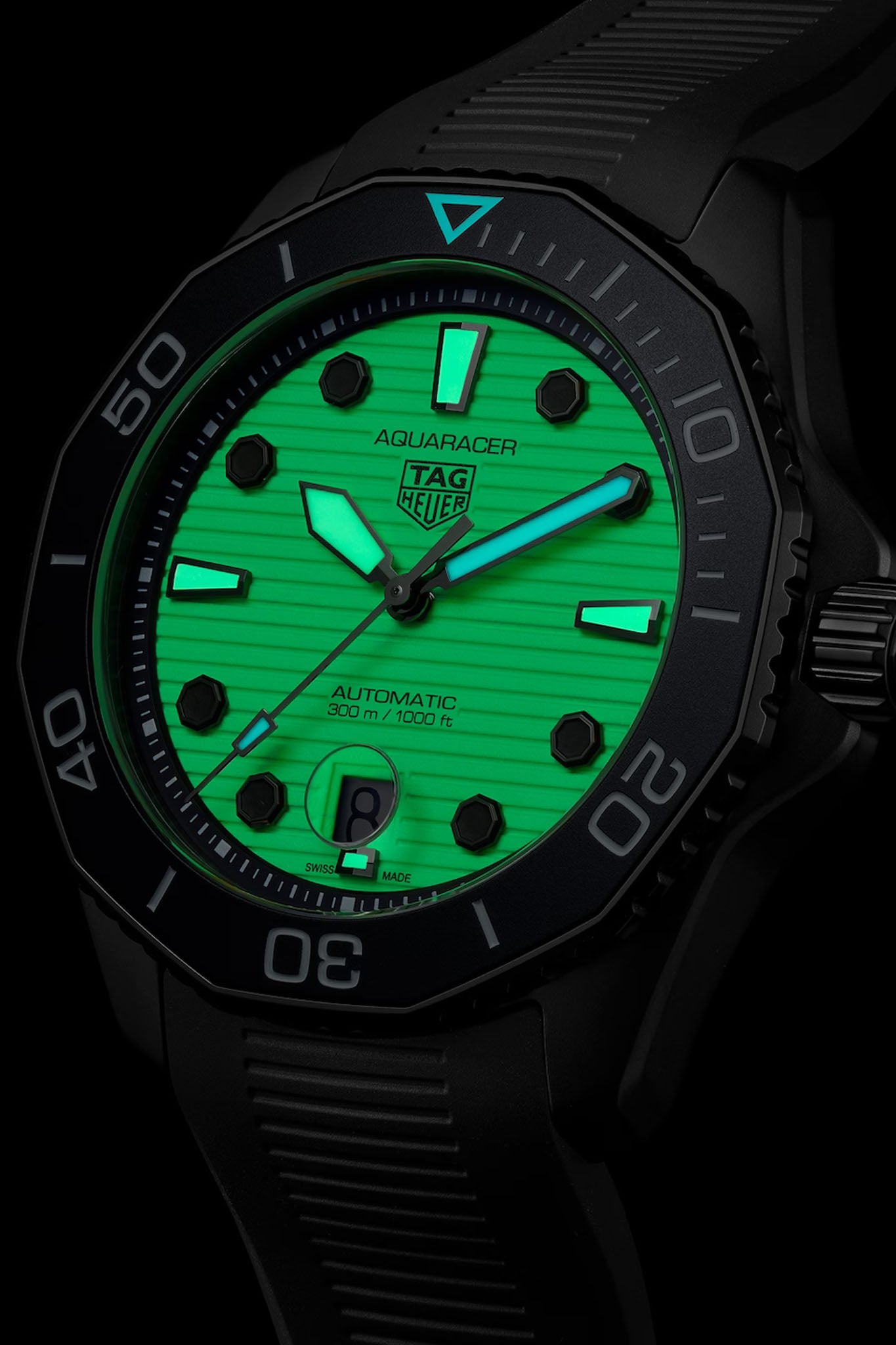 TAG Heuer Aquaracer Professional 300 Nightdiver WBP201D.FT6197