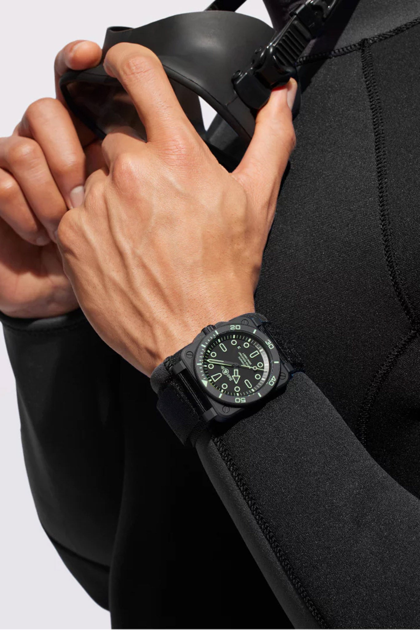 Bell & Ross BR 03 Diver Lum Outline rannekello