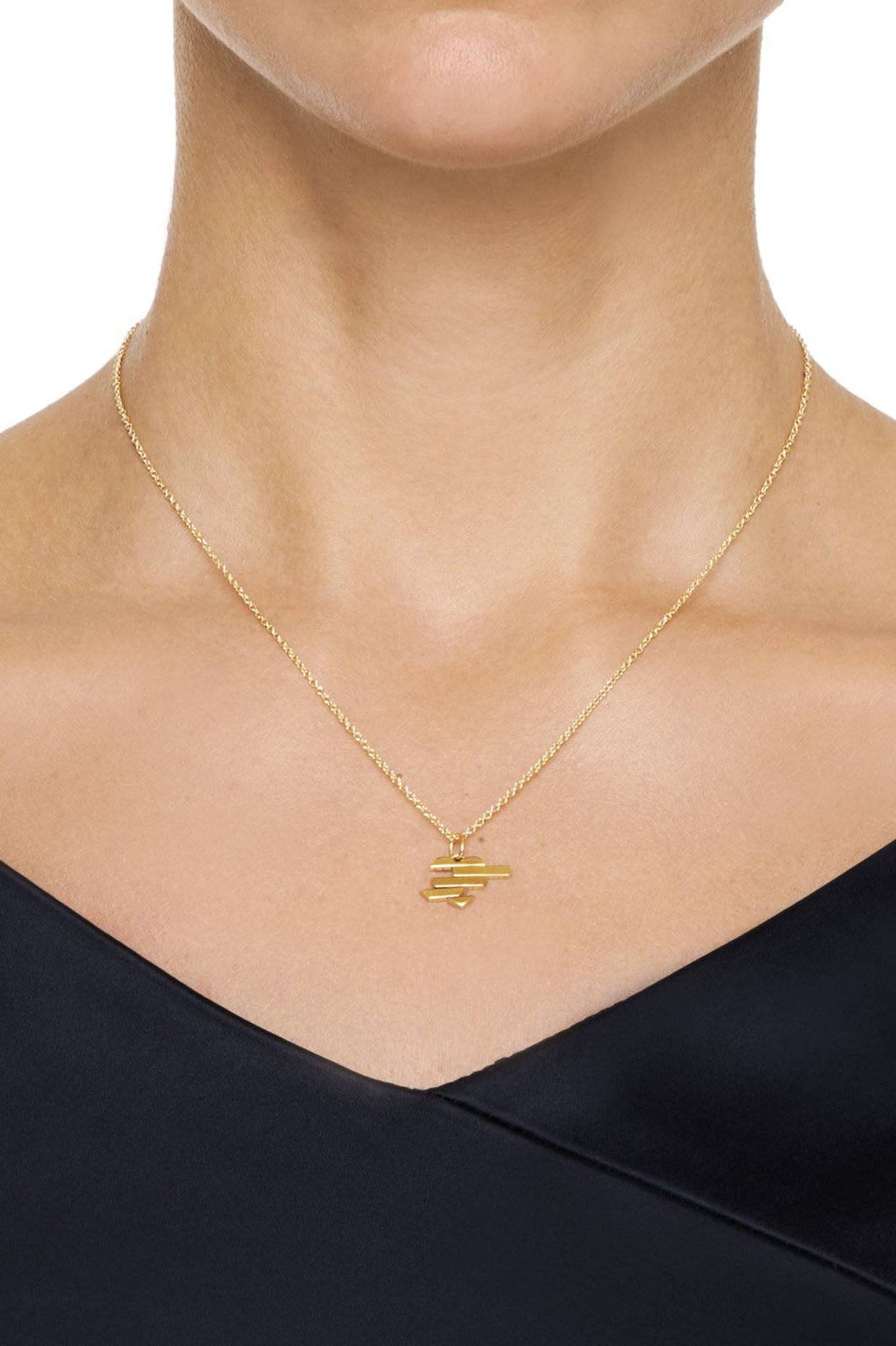 Efva Attling A Piece Of My Heart Pendant kultainen kaulakoru