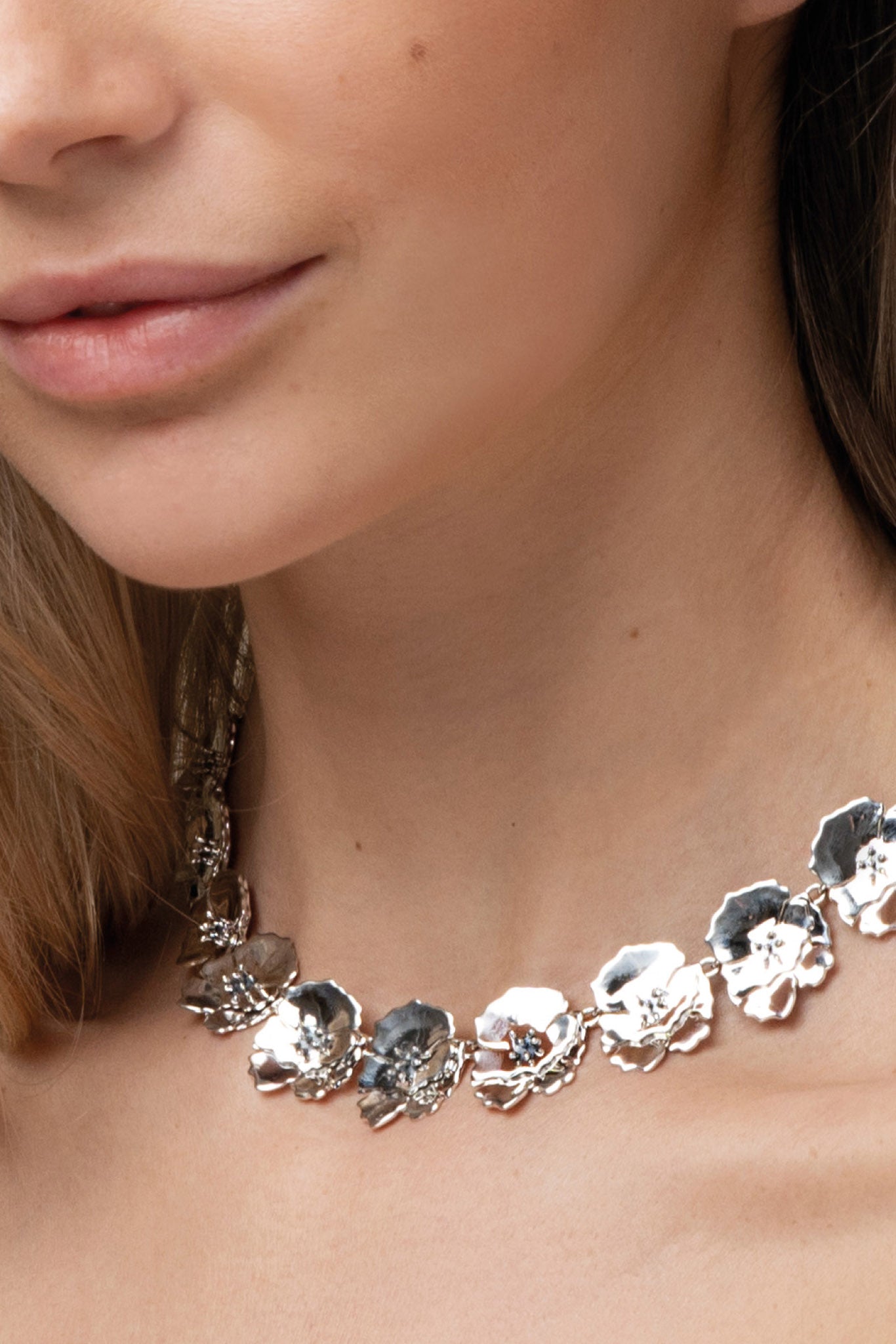 Efva Attling Anemone Collier hopeinen kaulakoru