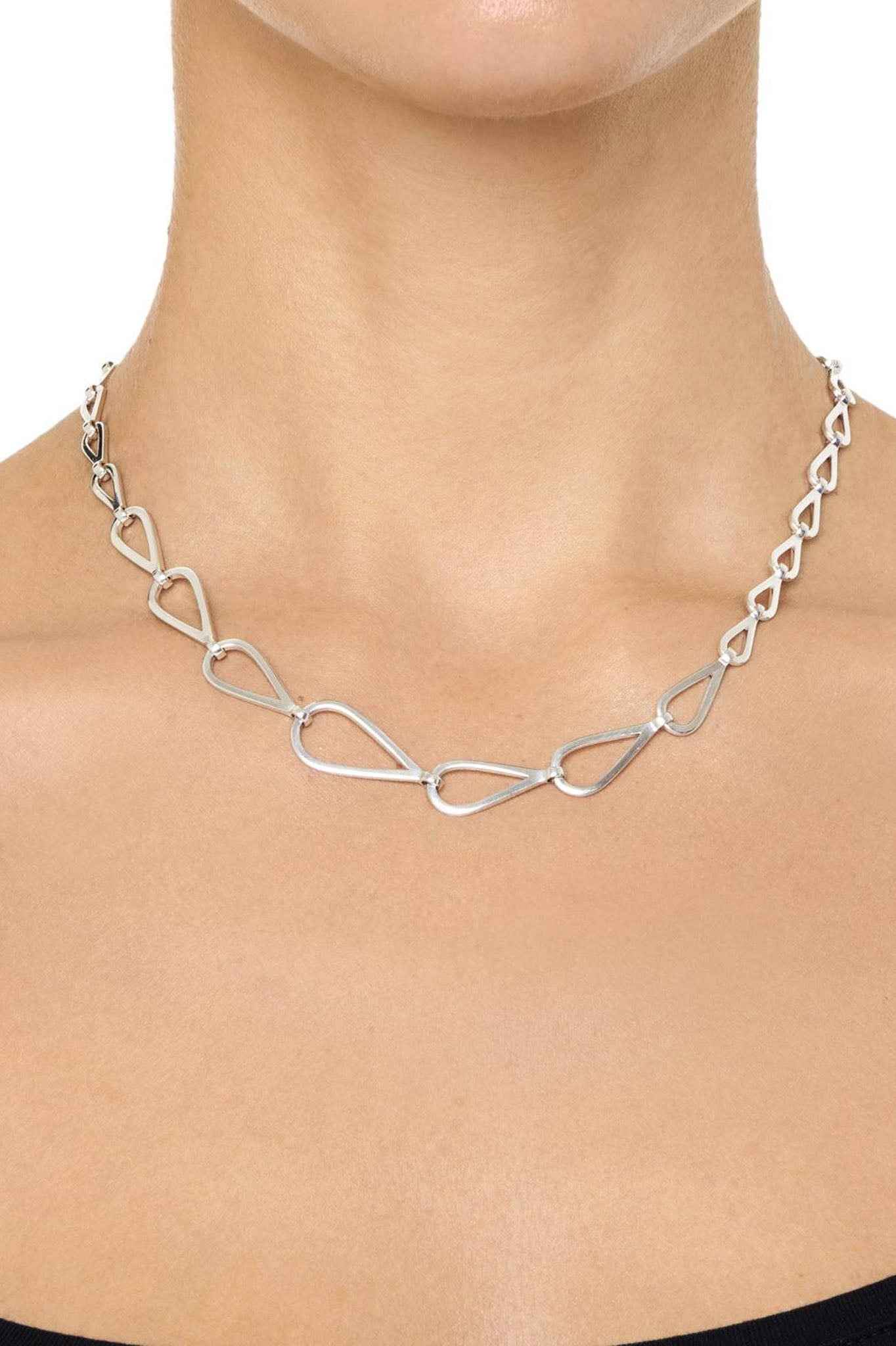 Efva Attling Hooked On A Feeling Collier hopeinen kaulakoru