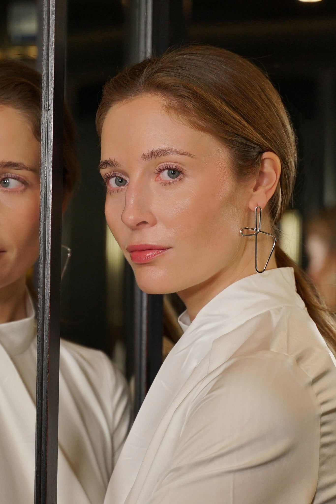 Efva Attling Intersection hopeiset korvakorut